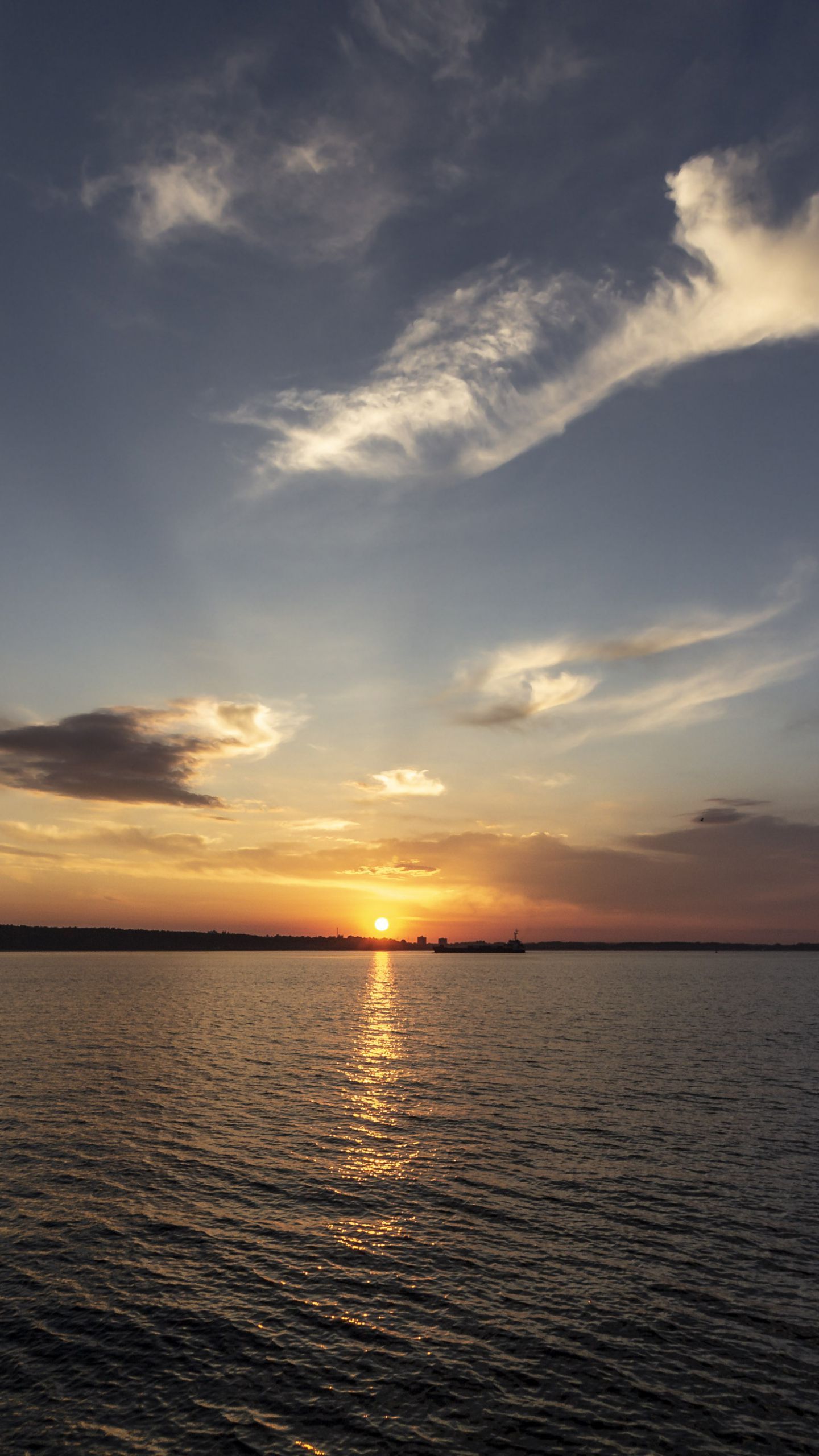  Sonnenuntergang Hintergrundbild 1440x2560. Hintergrundbilder. Kieler Förde Sonnenuntergang