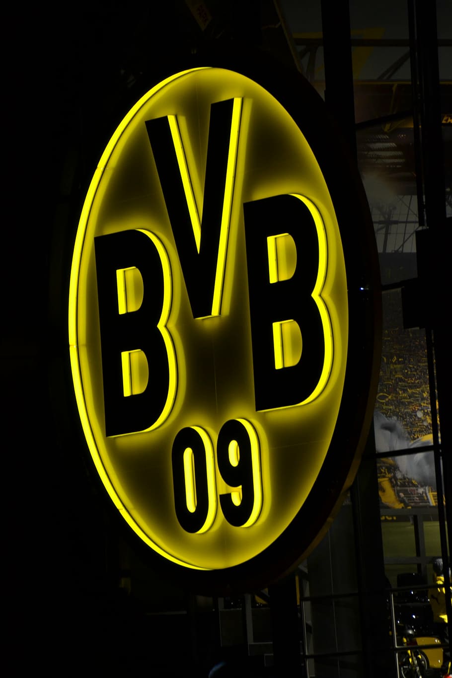 BVB HD Hintergrundbild 910x1365. HD wallpaper: bvb, football, borussia dortmund, black yellow, bvb fan world