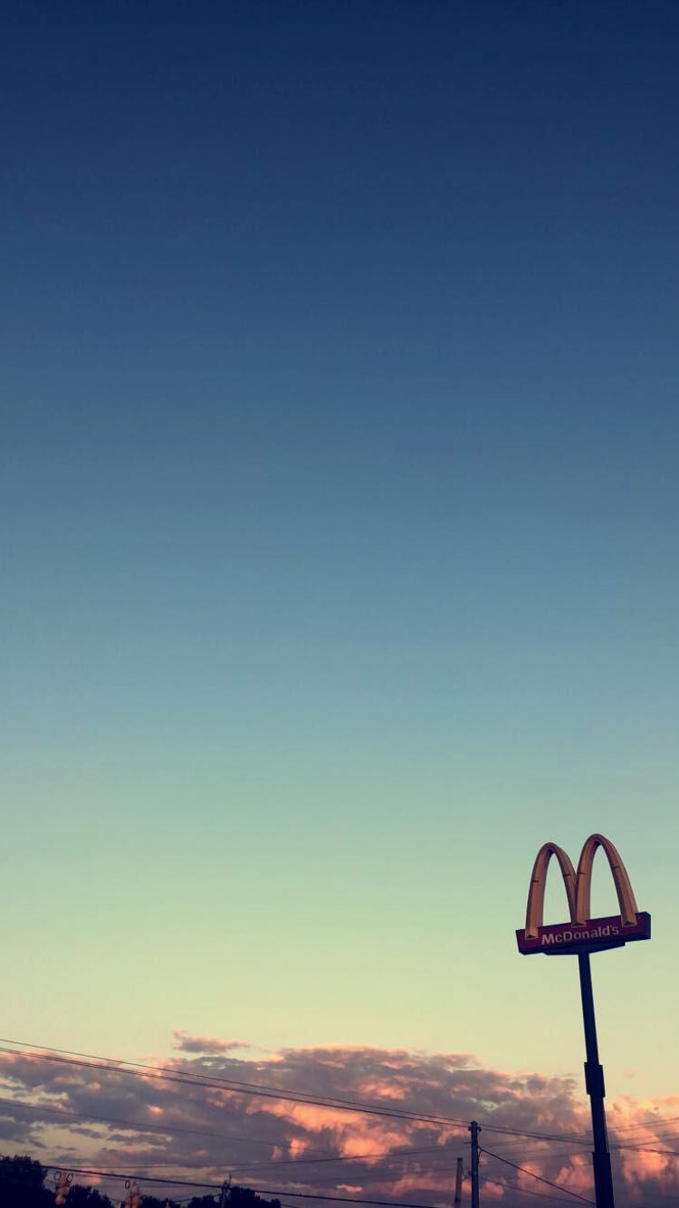  McDonald's Hintergrundbild 750x1334. Aesthetic McDonal's Wallpaper Free Aesthetic McDonal's Background
