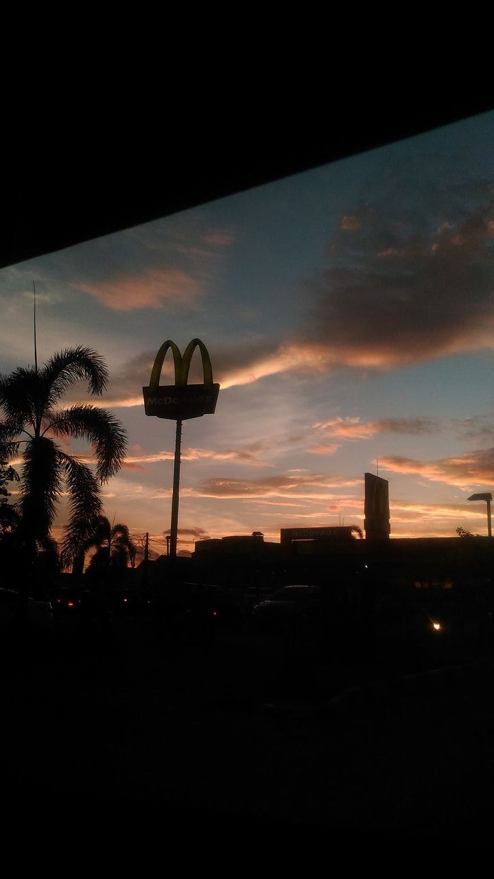  McDonald's Hintergrundbild 720x1280. wallpaper, mcdonald and hue