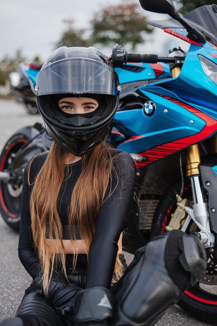  Motorrad Girl Hintergrundbild 736x1104. mi