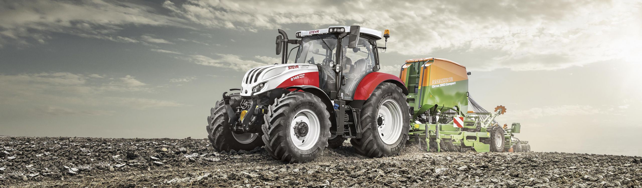  Trecker Hintergrundbild 2560x749. STEYR: Meistverkaufter Traktor 2020
