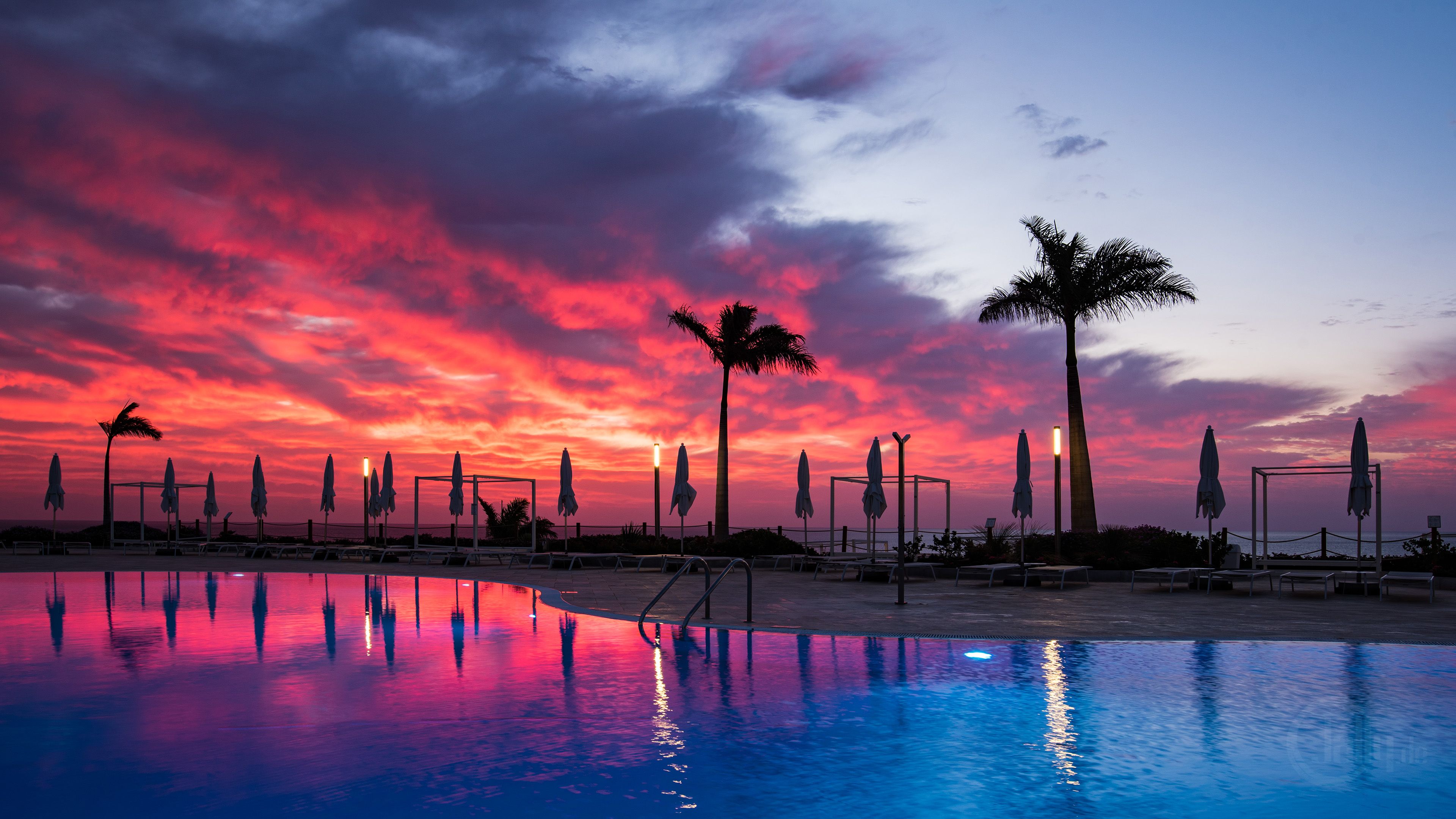  Sonnenuntergang Hintergrundbild 3840x2160. Sonnenaufgang am Pool Wallpaper (Kanaren) / Morro Jable