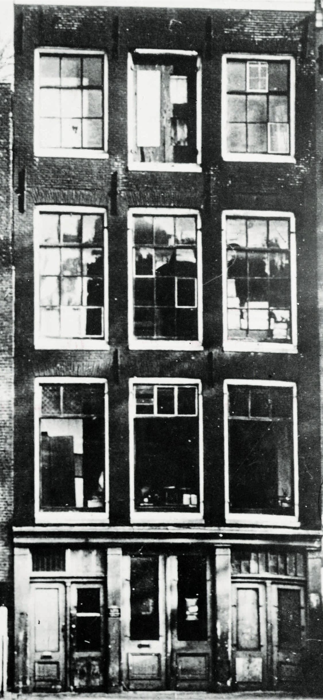  Anne Frank Hintergrundbild 1125x2436. anne frank iPhone Wallpaper Free Download
