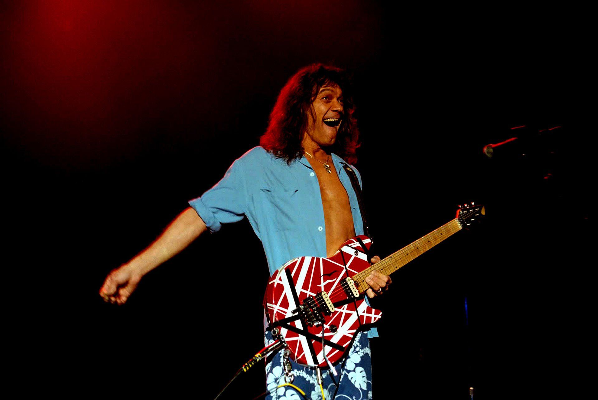 Eddie Van Halen Hintergrundbild 1920x1286. Free download VAN HALEN hard rock heavy metal classic guitar wallpaper [1920x1286] for your Desktop, Mobile & Tablet. Explore Eddie Van Halen Wallpaper. Van Halen Desktop Wallpaper, Van Halen