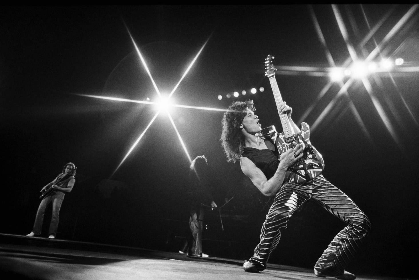 Eddie Van Halen Hintergrundbild 1465x980. Download Eddie Van Halen Rock And Roll Wallpaper