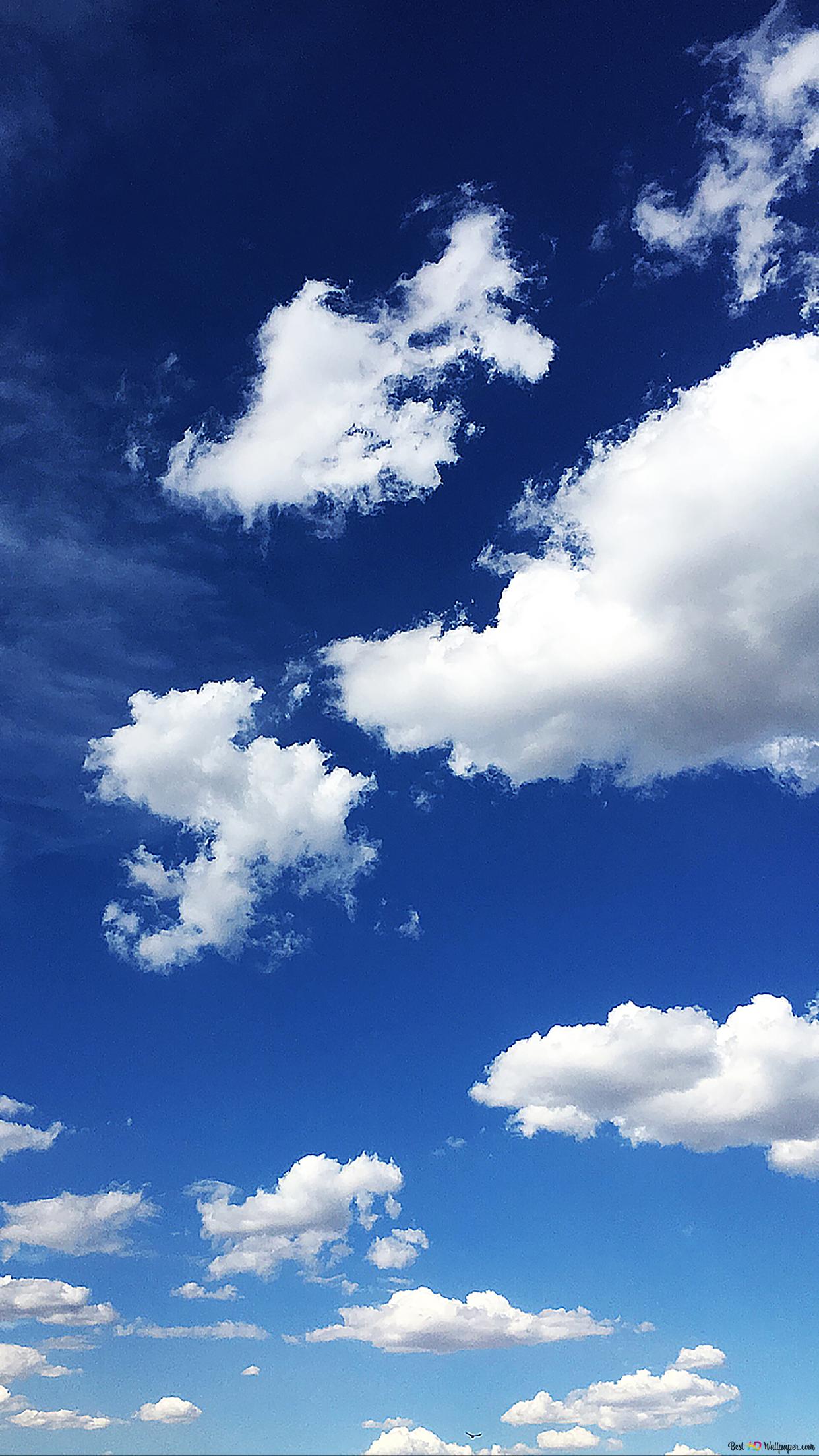  Blaue Hintergrundbild 1242x2208. Blauer Himmel und Wolken 2K Hintergrundbild herunterladen