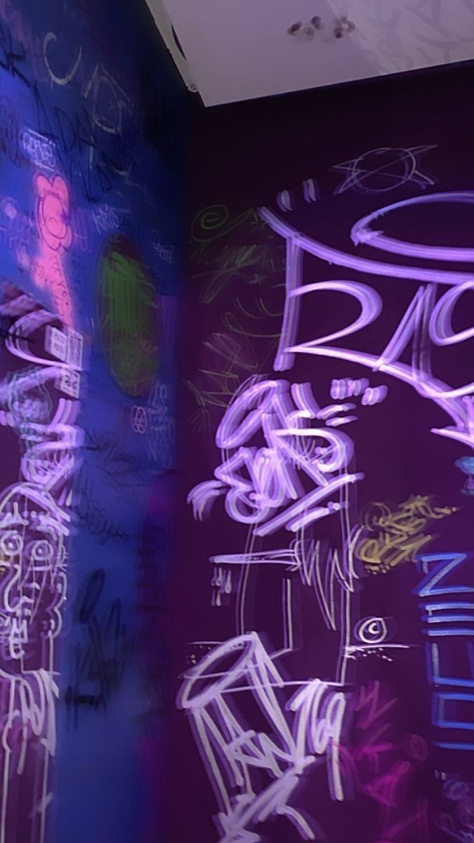 Graffiti Hintergrundbild 675x1200. instagram #wallpaper #aesthetic #core #street #graffiti #tagging #underground. Graffiti de rua, Papel de parede hippie, para iphone