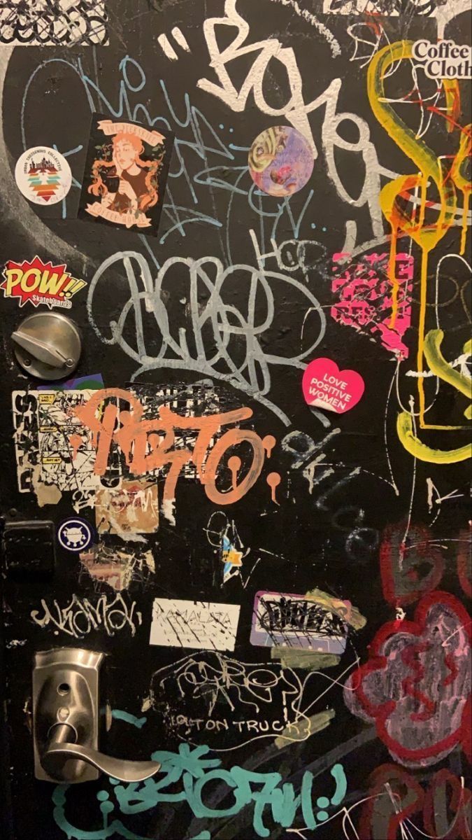 Graffiti Hintergrundbild 675x1200. instagram #wallpaper #aesthetic #core #graffiti #tagging #street #underground. Seni jalanan, Seni abstrak, Ilustrasi poster
