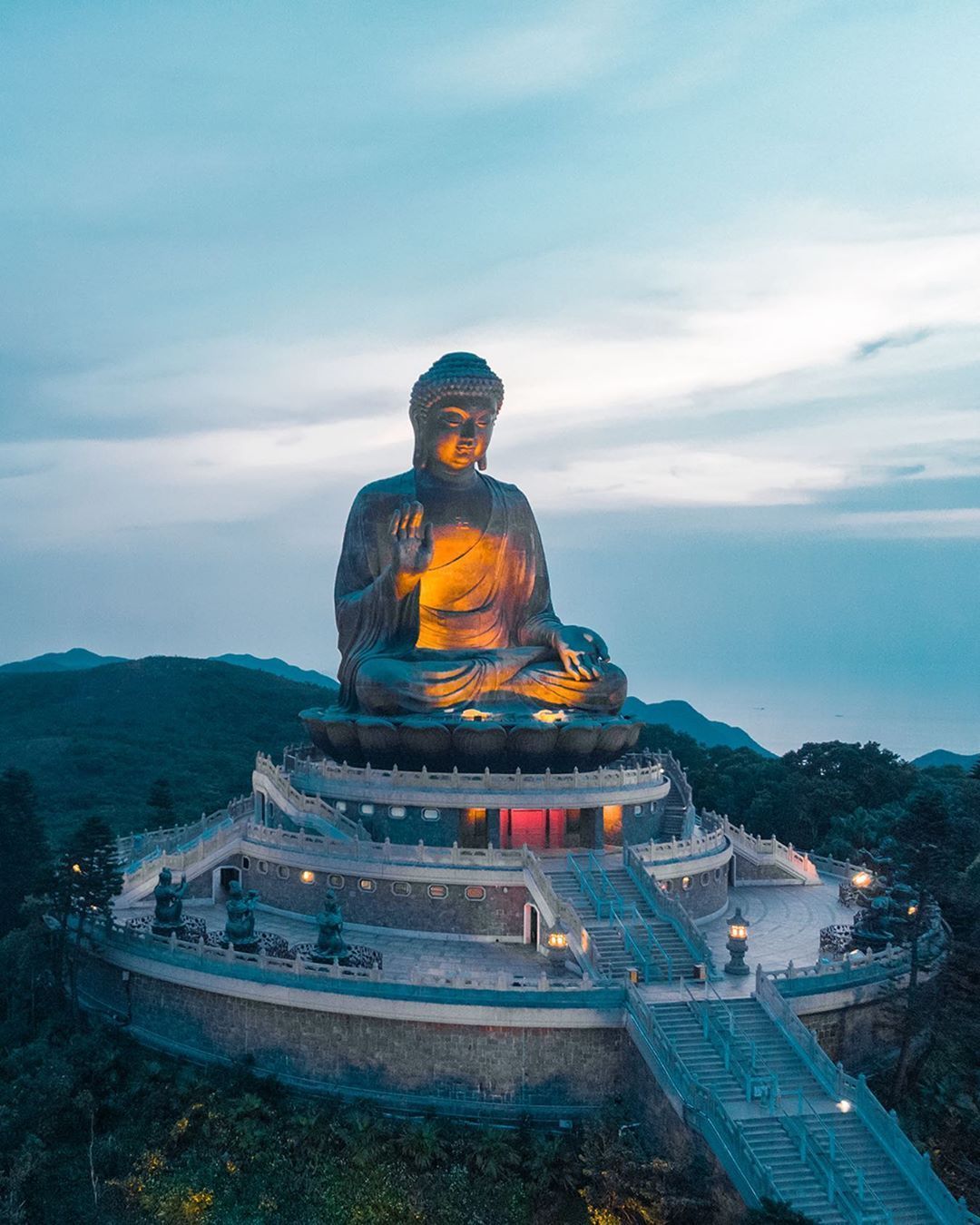  Buddha Hintergrundbild 1080x1350. Evening at TianTan Buddha. Photo. Heiliger ort, Orte, Heilige