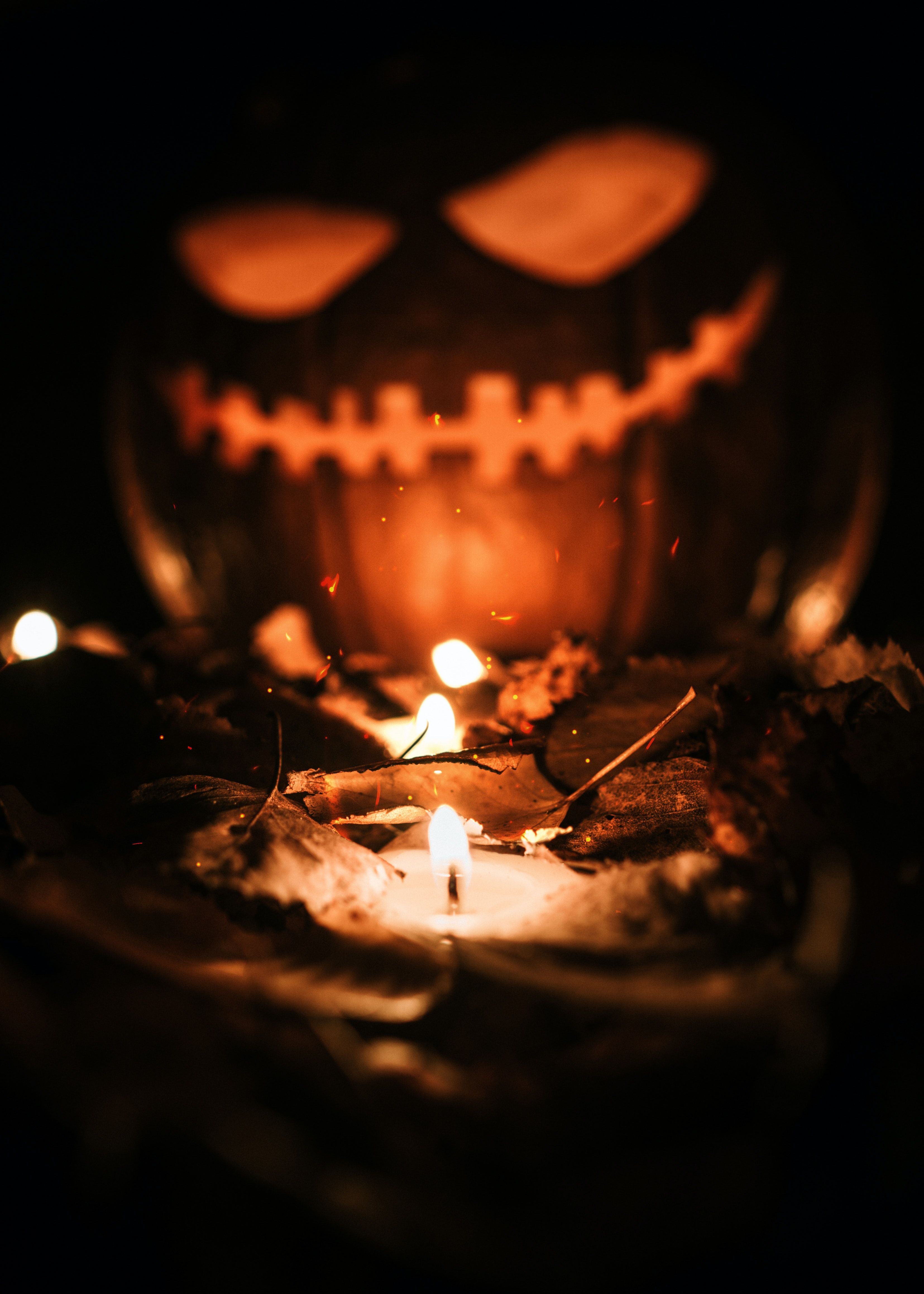 Gruselige Hintergrundbild 3310x4634. 100.Halloween Hintergrund Bilder Und Fotos · Kostenlos Downloaden · Stock Fotos