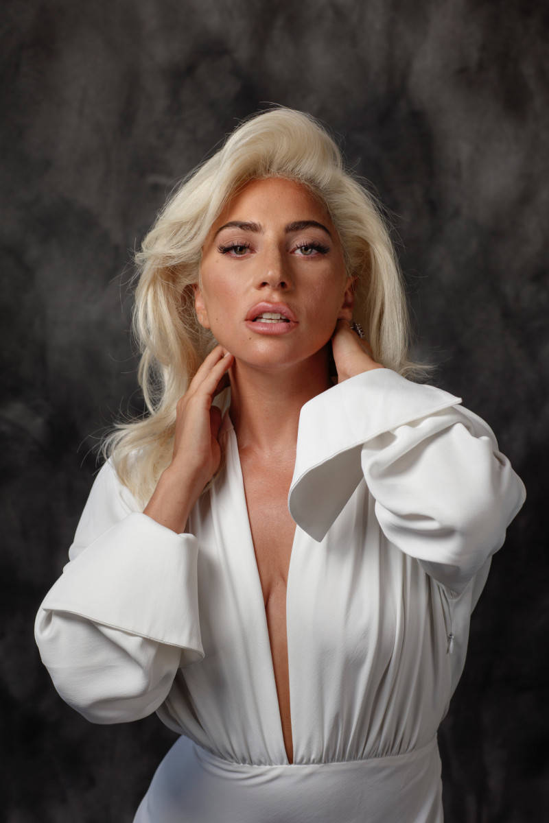  Lady Gaga Hintergrundbild 800x1200. Download Singer Lady Gaga Studio Photohoot Wallpaper