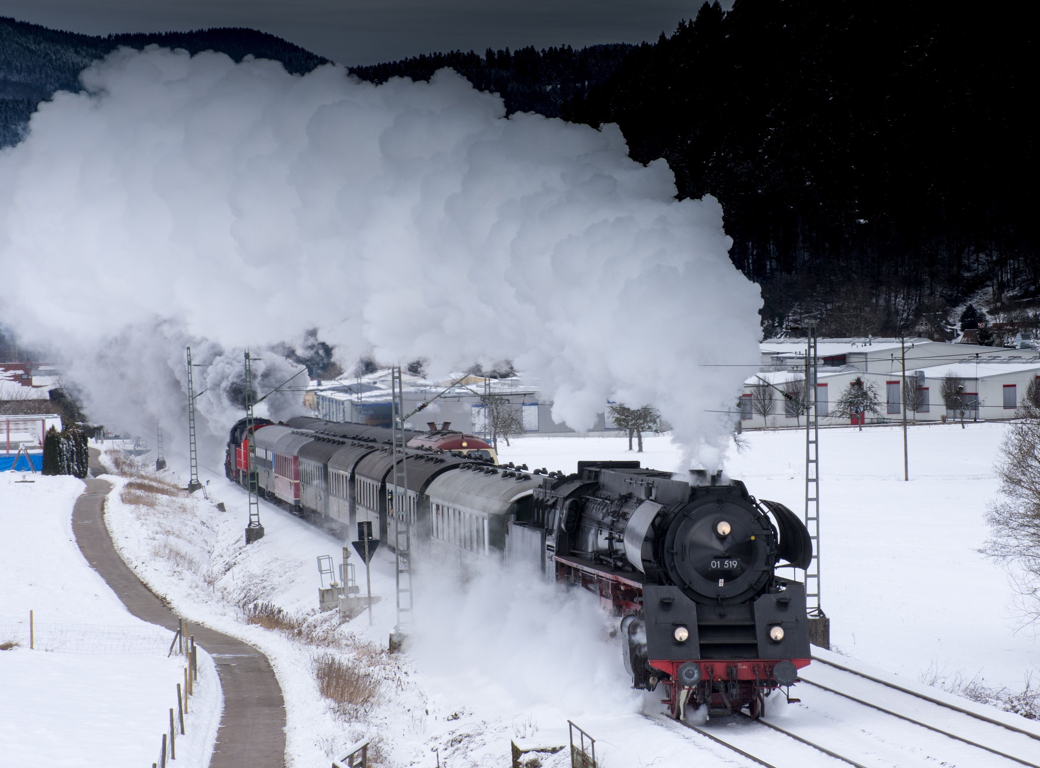  Dampflok Hintergrundbild 3500x2587. Zug Auf Schnee Reisen · Kostenloses Stock Foto