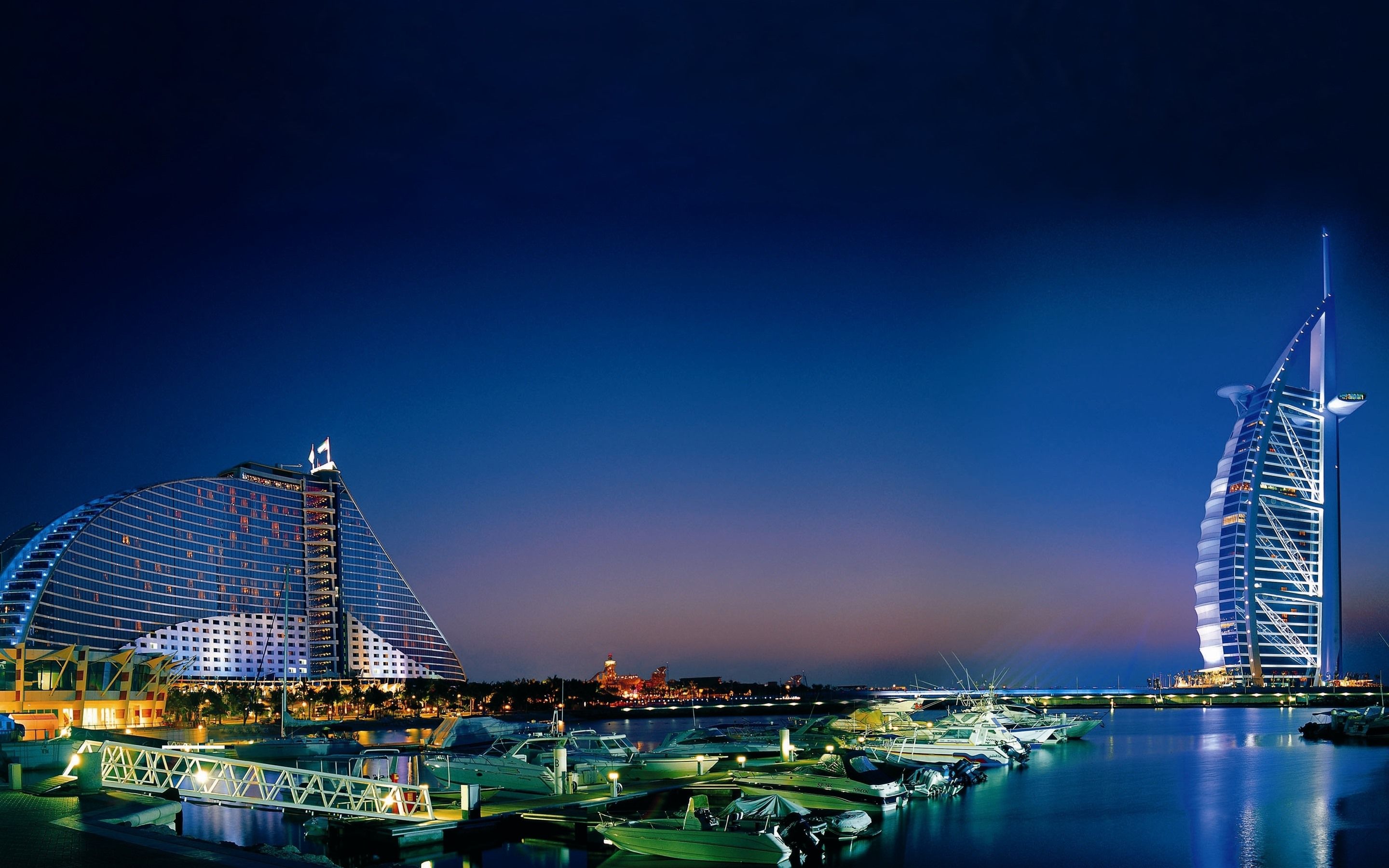  Dubai Hintergrundbild 2880x1800. Dubai, Nacht, Wolkenkratzer, Lichter, Fluss, Boote, Hotel 2880x1800 HD Hintergrundbilder, HD, Bild