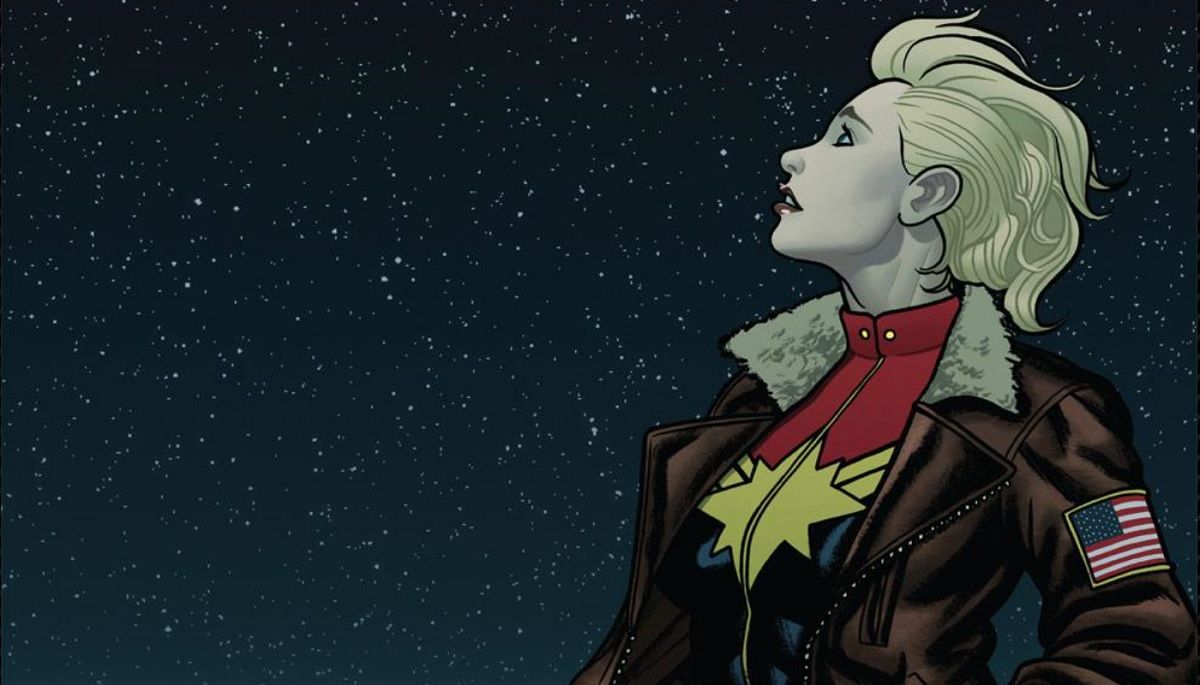  Captain Marvel Hintergrundbild 1200x685. It's All Ripped Jeans and Sweet '90s Fashion in These 'Captain Marvel' Set Photo. The Mary Sue