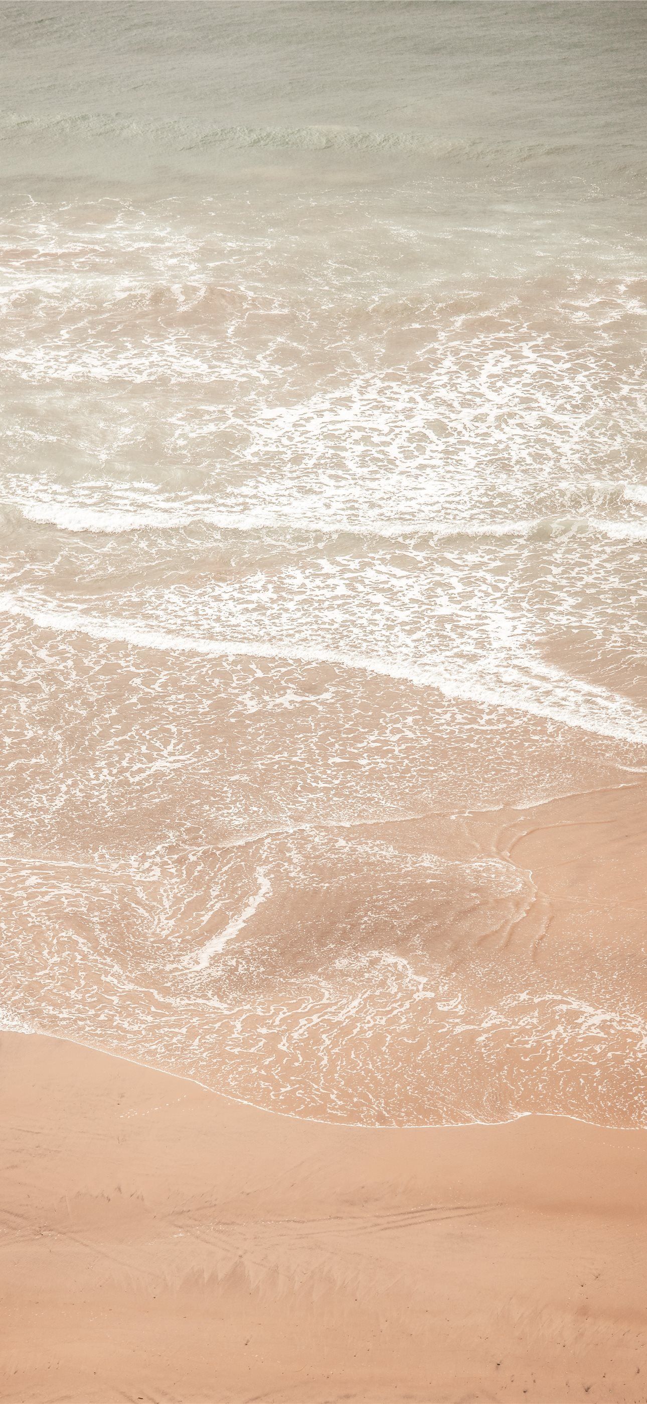  Sand Hintergrundbild 1290x2796. brown sand near body of water during daytime iPhone Wallpaper Free Download