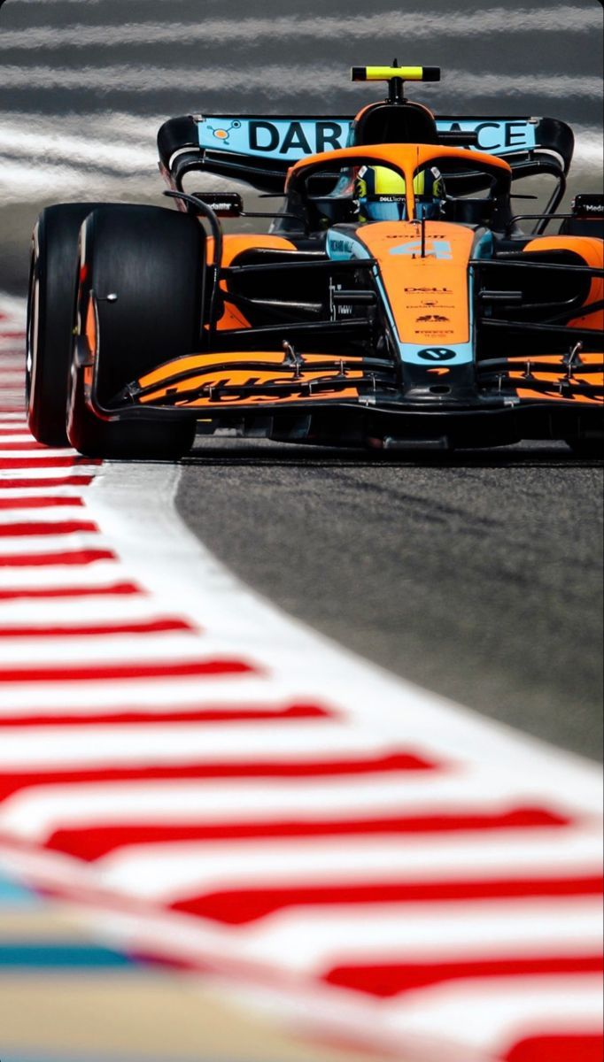  Formel 1 Autos Hintergrundbild 682x1200. Lando Norris McLaren wallpaper 2022. Mclaren formula Formula 1 car, Formula 1 car racing