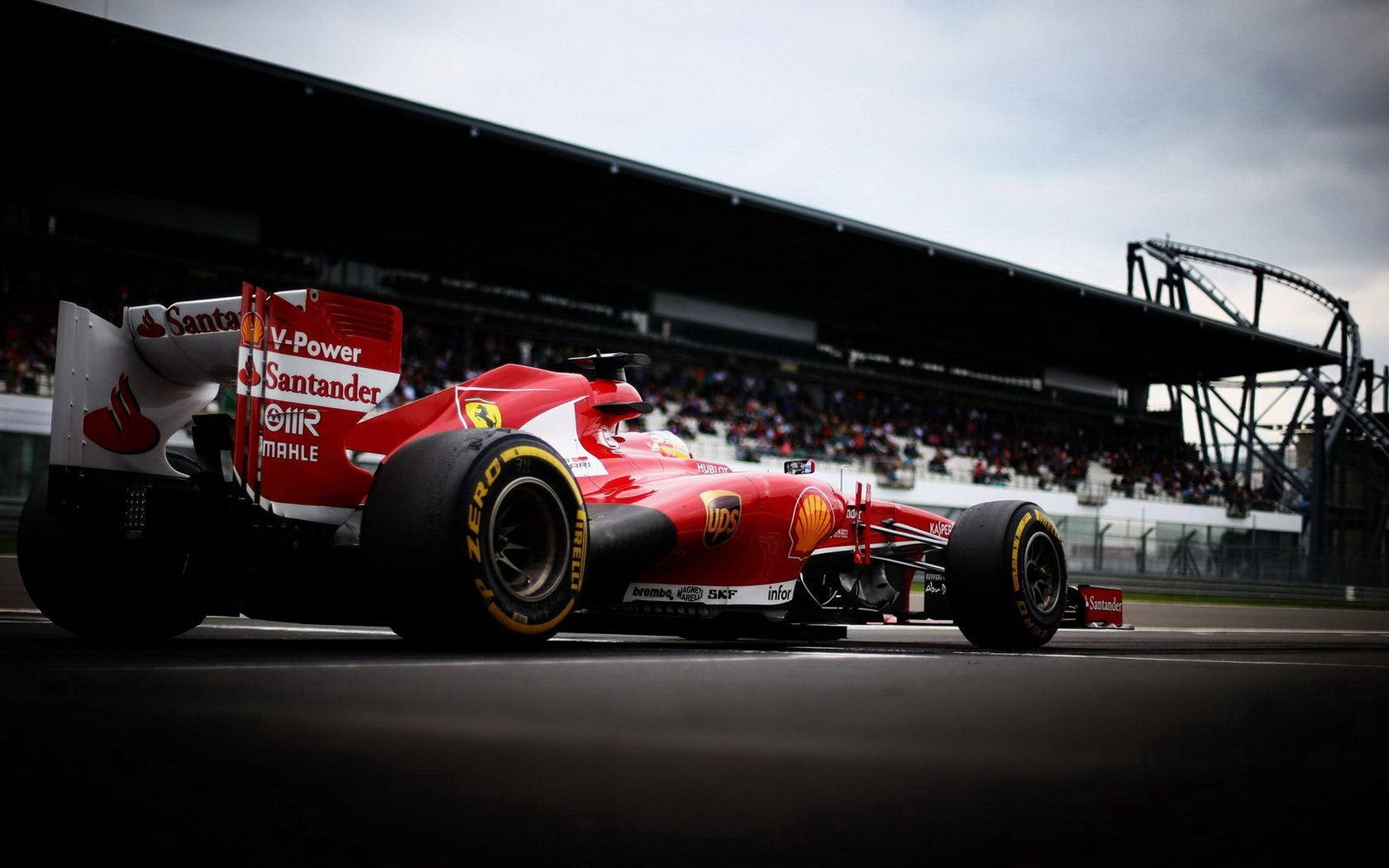 Formel 1 Hintergrundbild 1680x1050. Download Formula 1 Desktop Red Aesthetic Racecar Wallpaper
