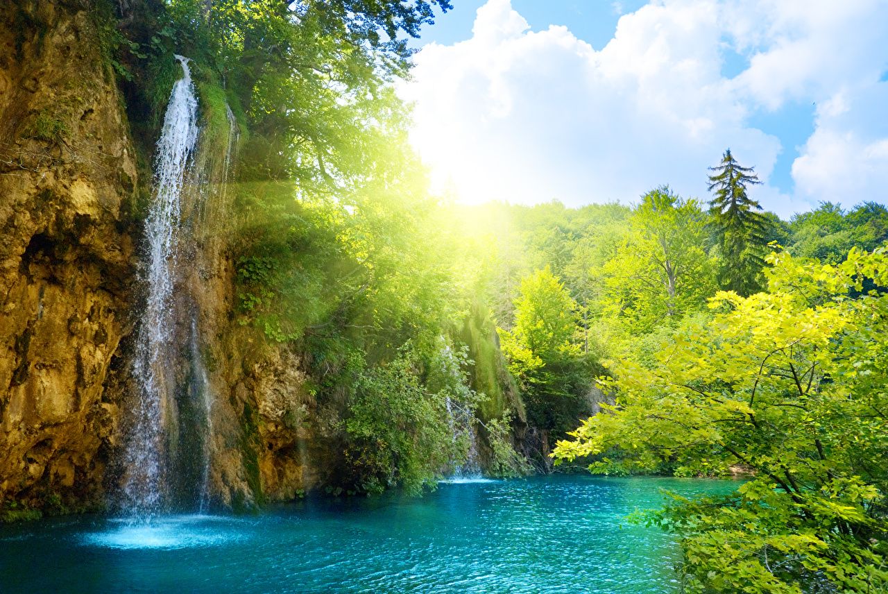 Natur Hintergrundbild 1280x856. Desktop Hintergrundbilder Lichtstrahl Natur Sommer Wasserfall Fluss