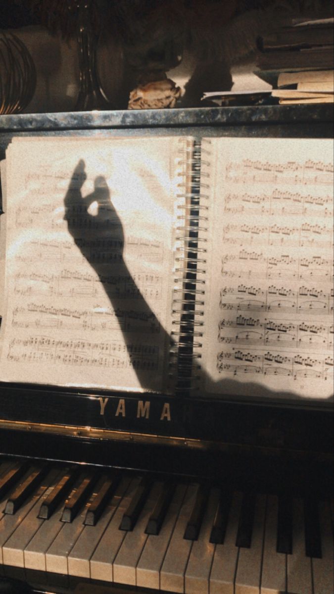  Klavier Hintergrundbild 675x1200. Yan Edir on awesome. Piano, Dark aesthetic, Music aesthetic