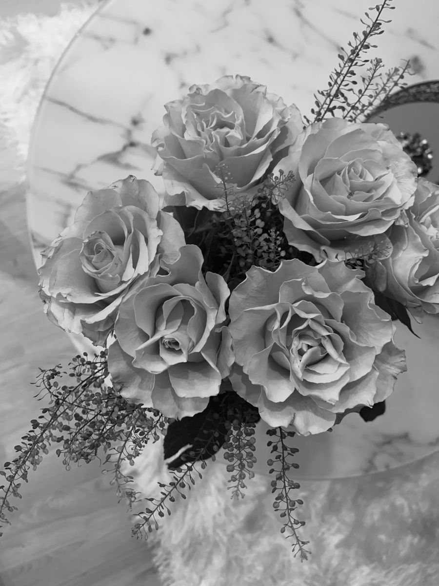  Blumen Schwarz Weiß Hintergrundbild 900x1200. Flower Aesthetic. Schwarz weiß, Schwarz weiss bilder, Hintergrundbilder