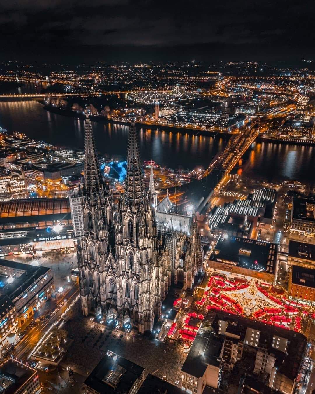  Kölner Dom Weihnachtsmarket Hintergrundbild 1080x1350. Cologne by night Germany. Germany photography, Dortmund city, Germany travel destinations