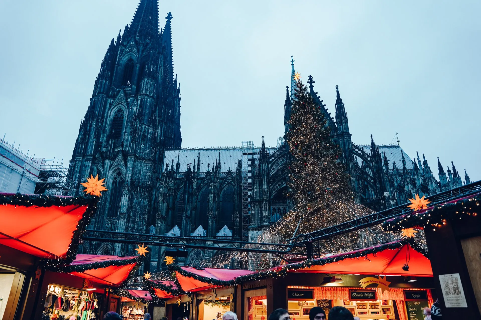  Kölner Dom Weihnachtsmarket Hintergrundbild 1920x1280. A Guide to Visiting the Christmas Markets Of Cologne, Germany
