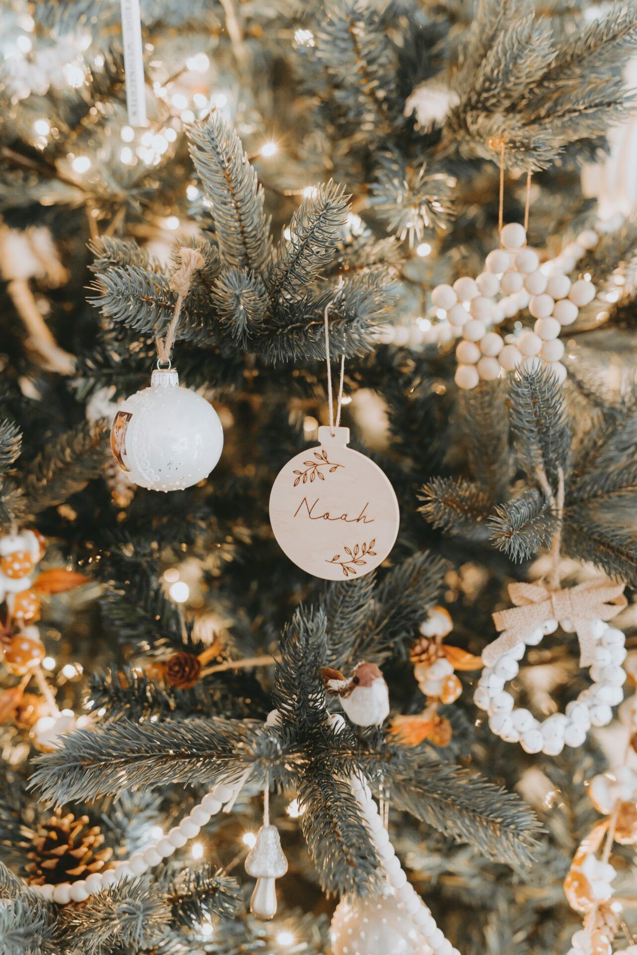  Weihnachtsbaum Hintergrundbild 1282x1920. Personalisierter Weihnachtsbaumschmuck. Anlässe, Dekoration, Geschenke, Weihnachten, Weihnachtsbaum