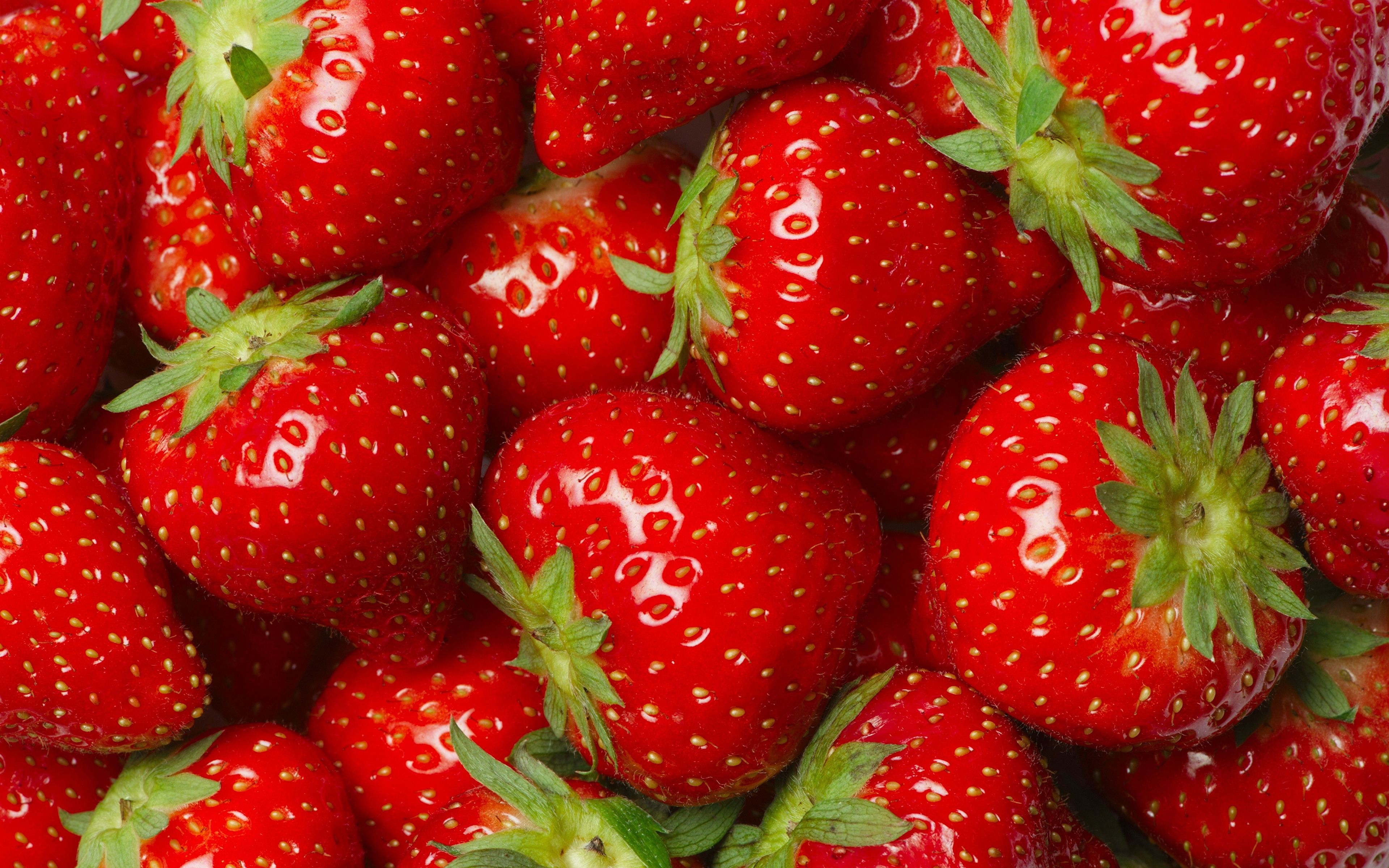  Erdbeeren Hintergrundbild 3840x2400. Desktop Hintergrundbilder Rot Erdbeeren Obst Lebensmittel 3840x2400