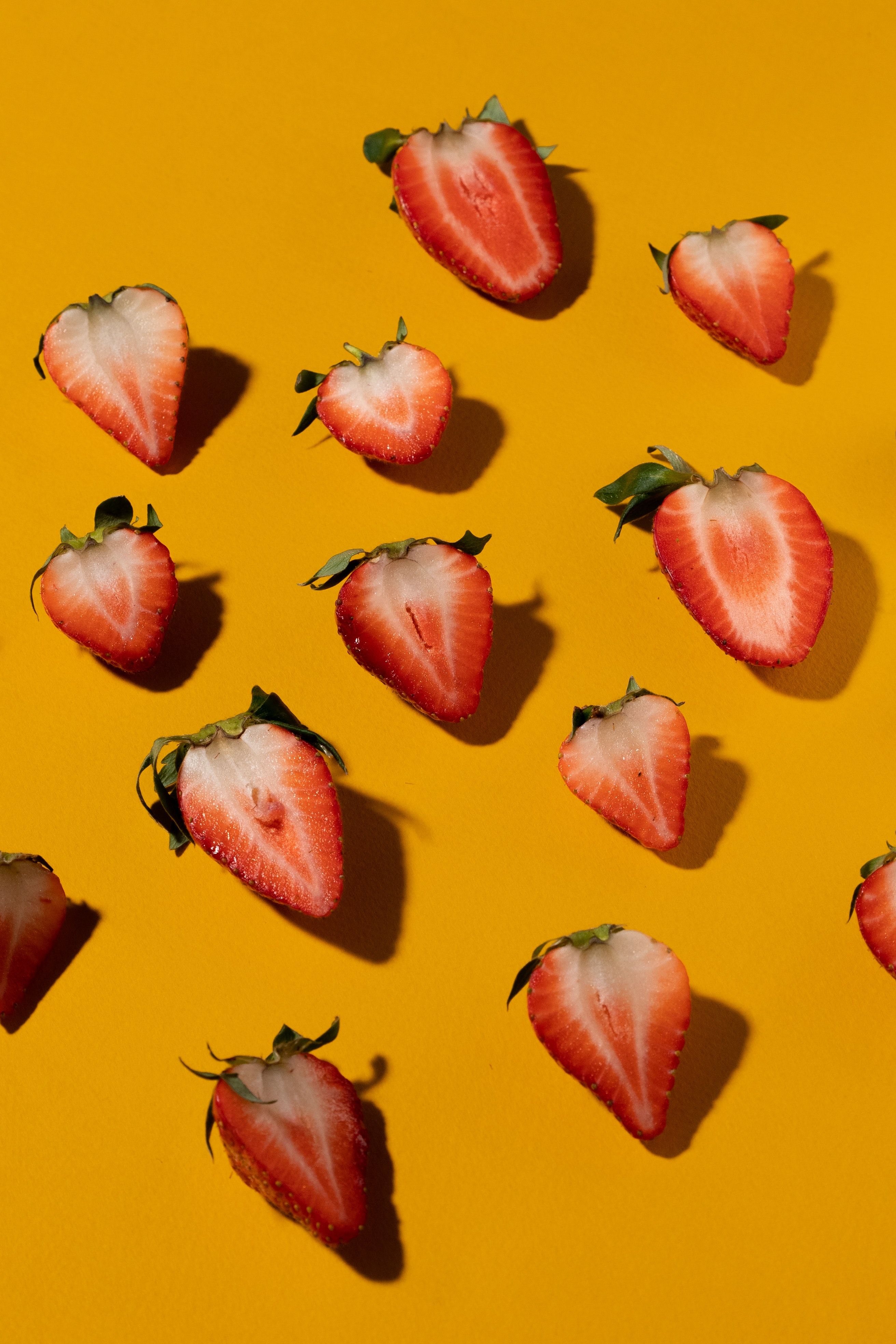 Erdbeeren Hintergrundbild 2624x3936. Erdbeeren · Kostenloses Stock Foto