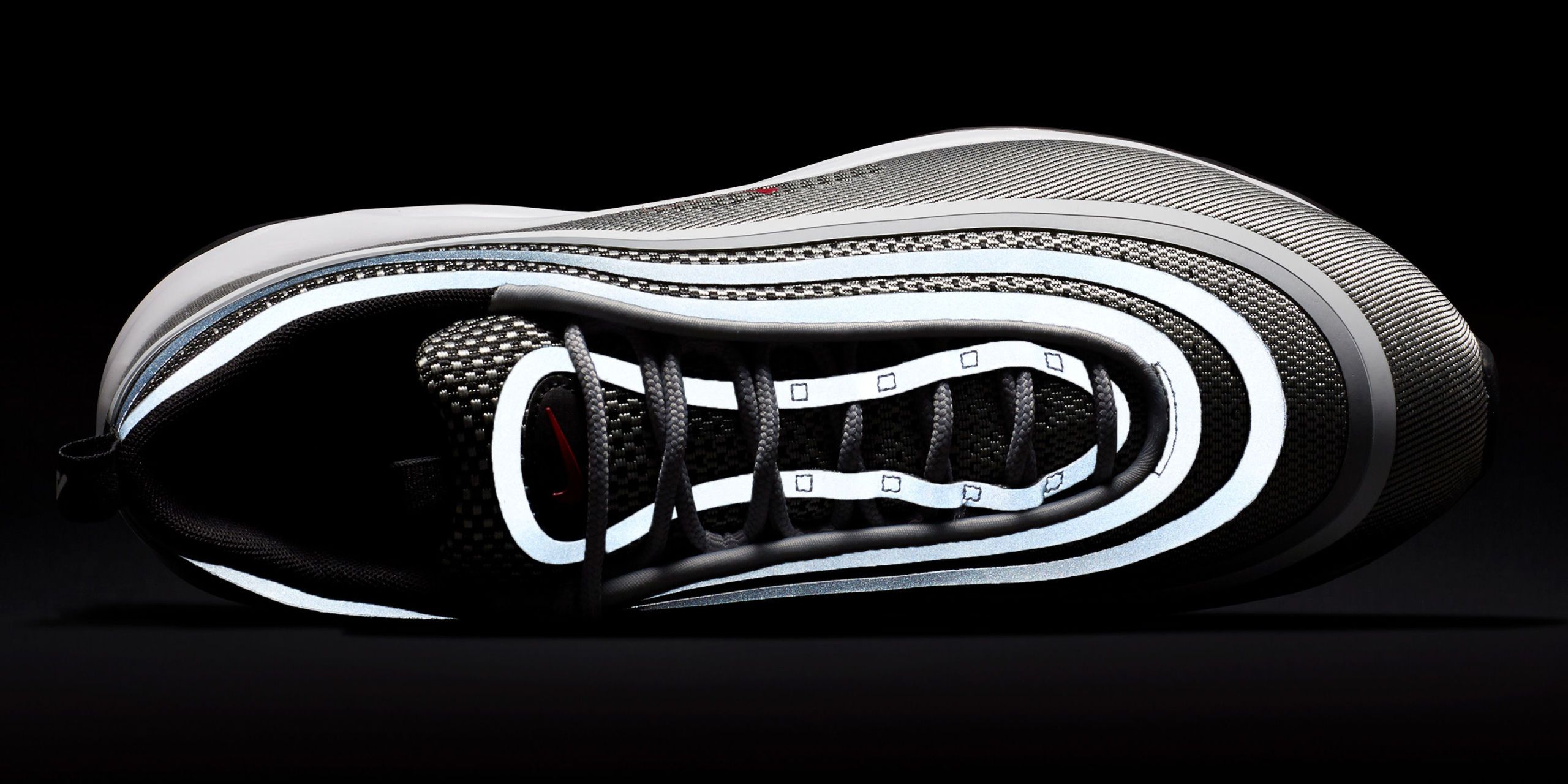  Nike Coole Hintergrundbild 2560x1280. Nike Sportswear's Design Director on the New Breed of Air Max 97s