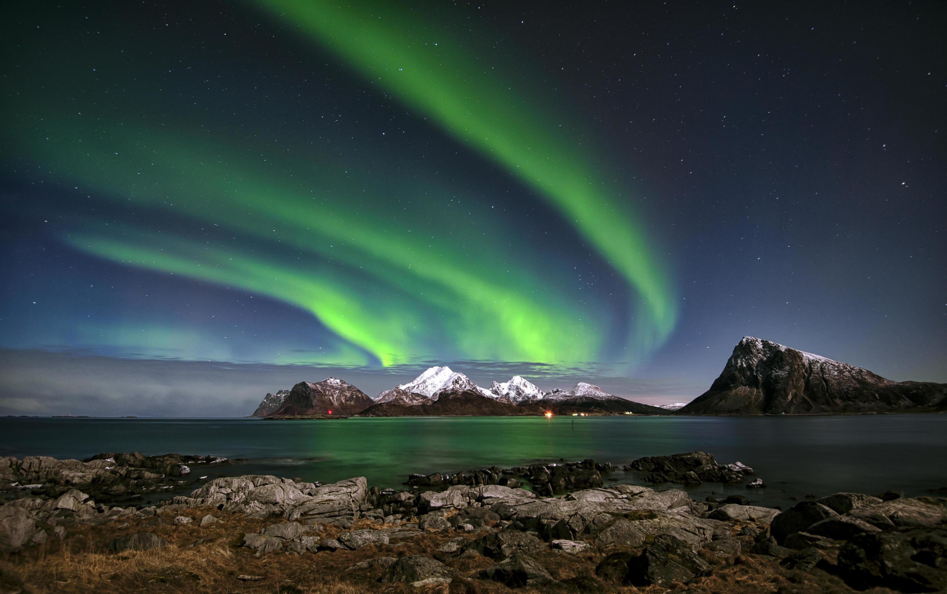  Polarlicht Hintergrundbild 3124x1960. Nordlichter In Norwegen 1230839 Stock Photo Bei Vecteezy