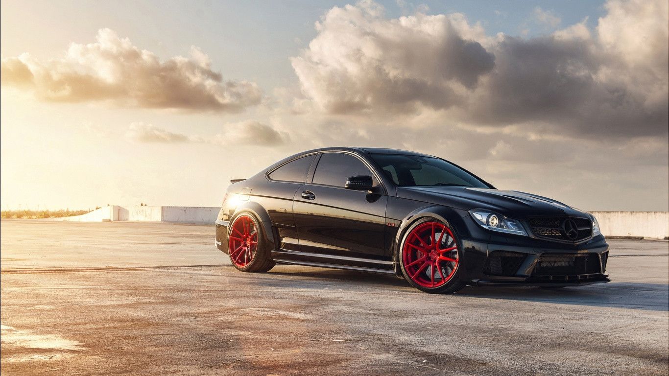  Mercedes-Benz C63 AMG Hintergrundbild 1366x768. MERCEDES BENZ C63 AMG [1366x768]