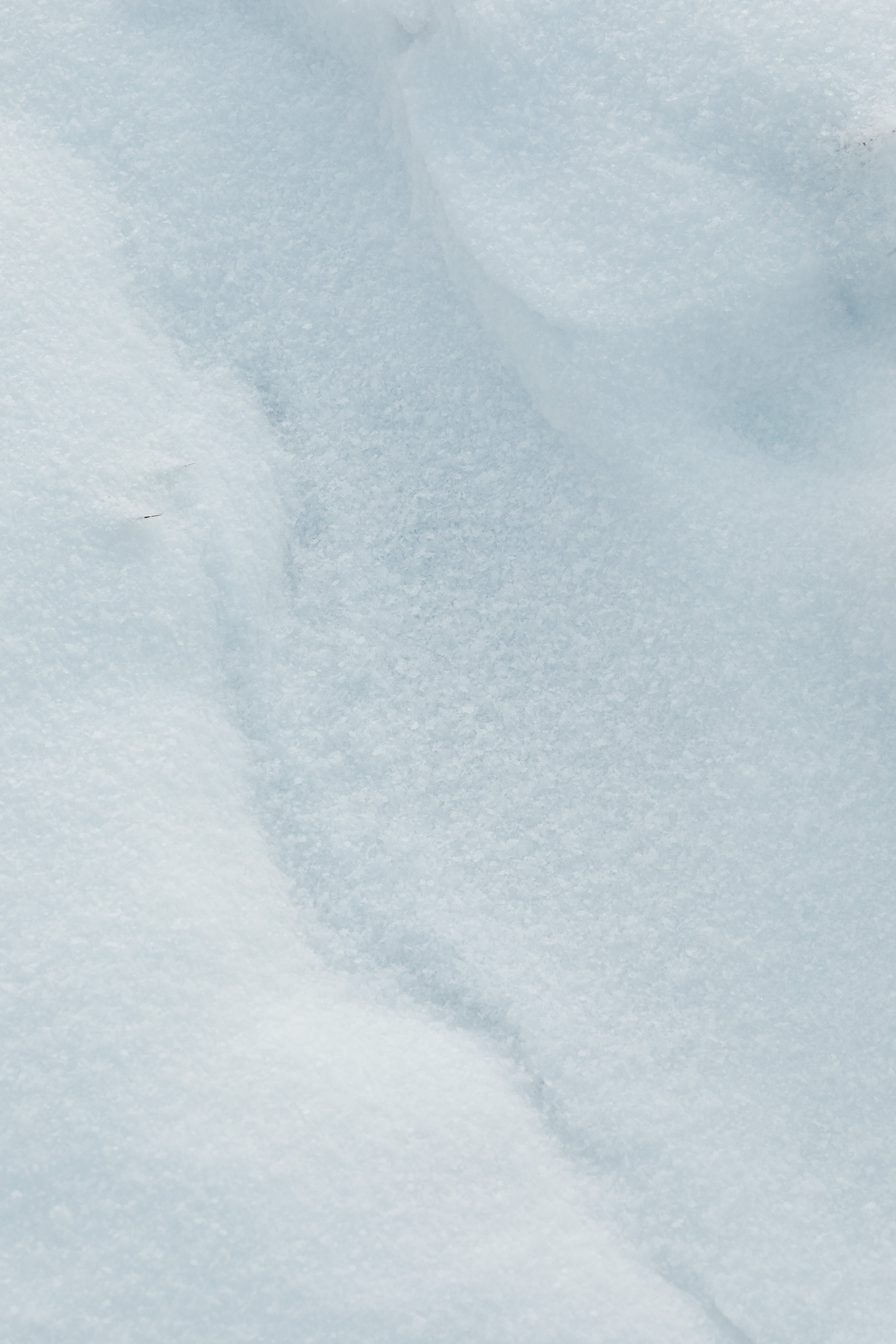  Schnee Hintergrundbild 4480x6720. Kostenloses Foto zum Thema: hintergrund, kalt, nahansicht, schnee, vertikaler schuss, wallpaper, weiß, winter