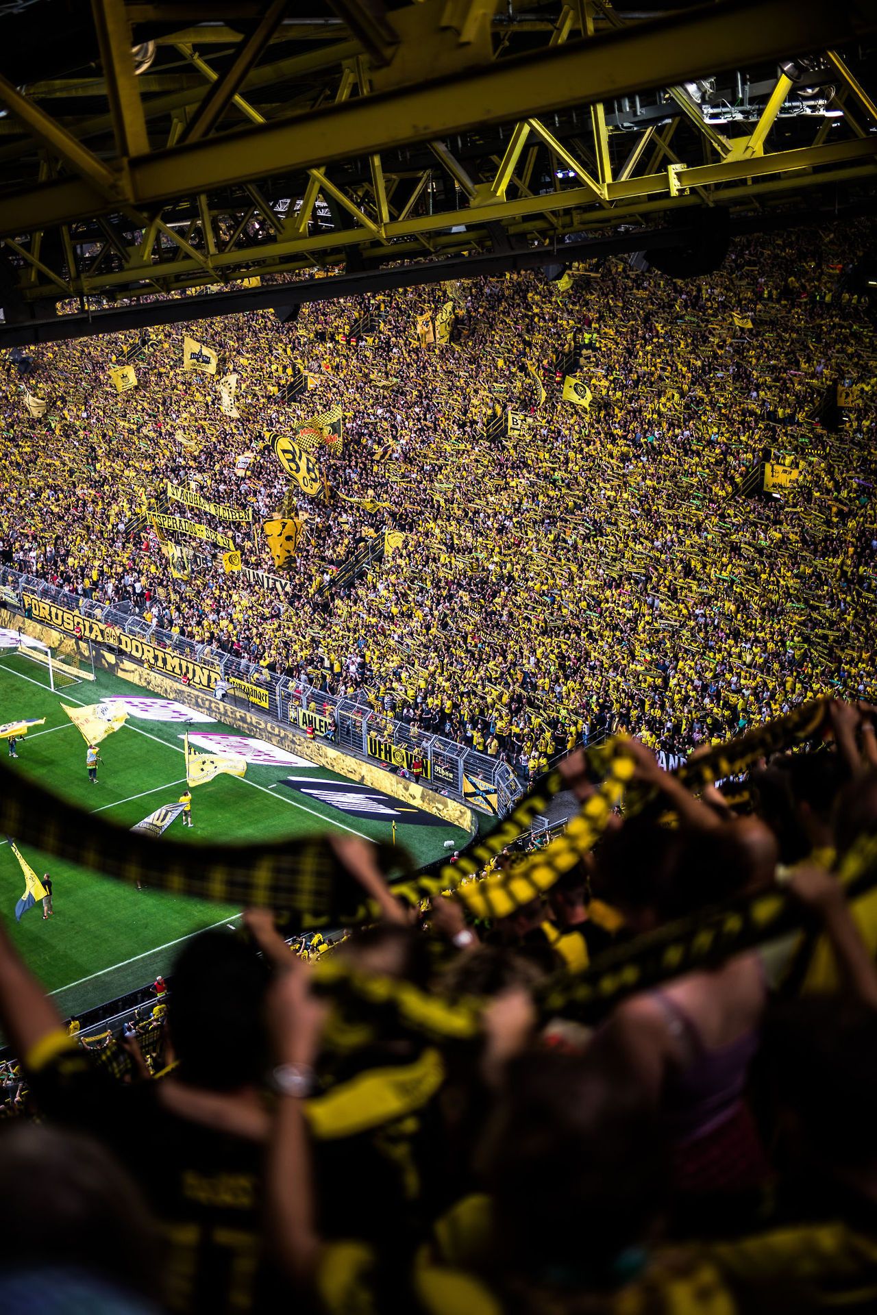 Borussia Dortmund Hintergrundbild 1280x1920. football is my aesthetic