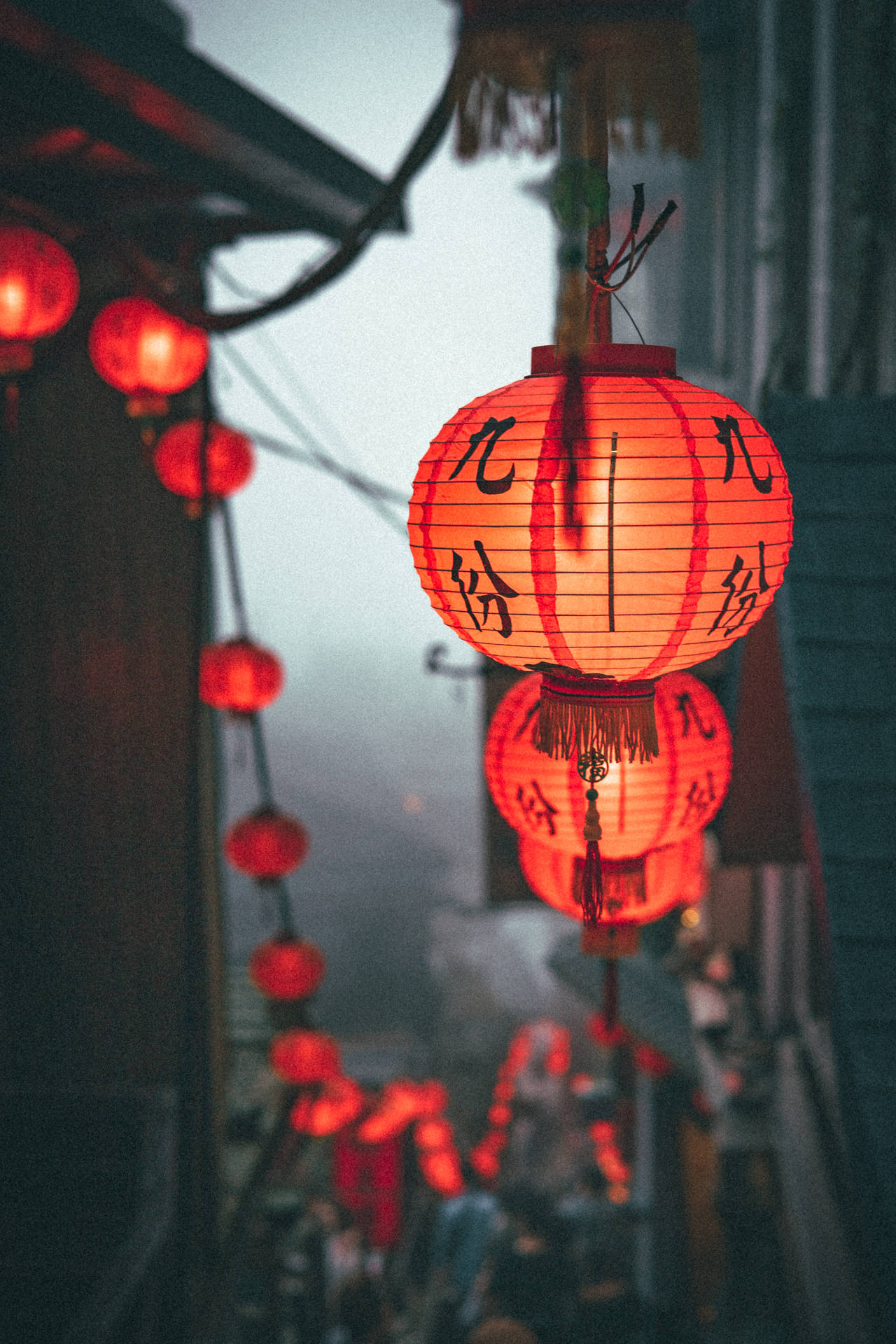  China Hintergrundbild 1280x1920. Download Orange Chinese Lanterns Wallpaper