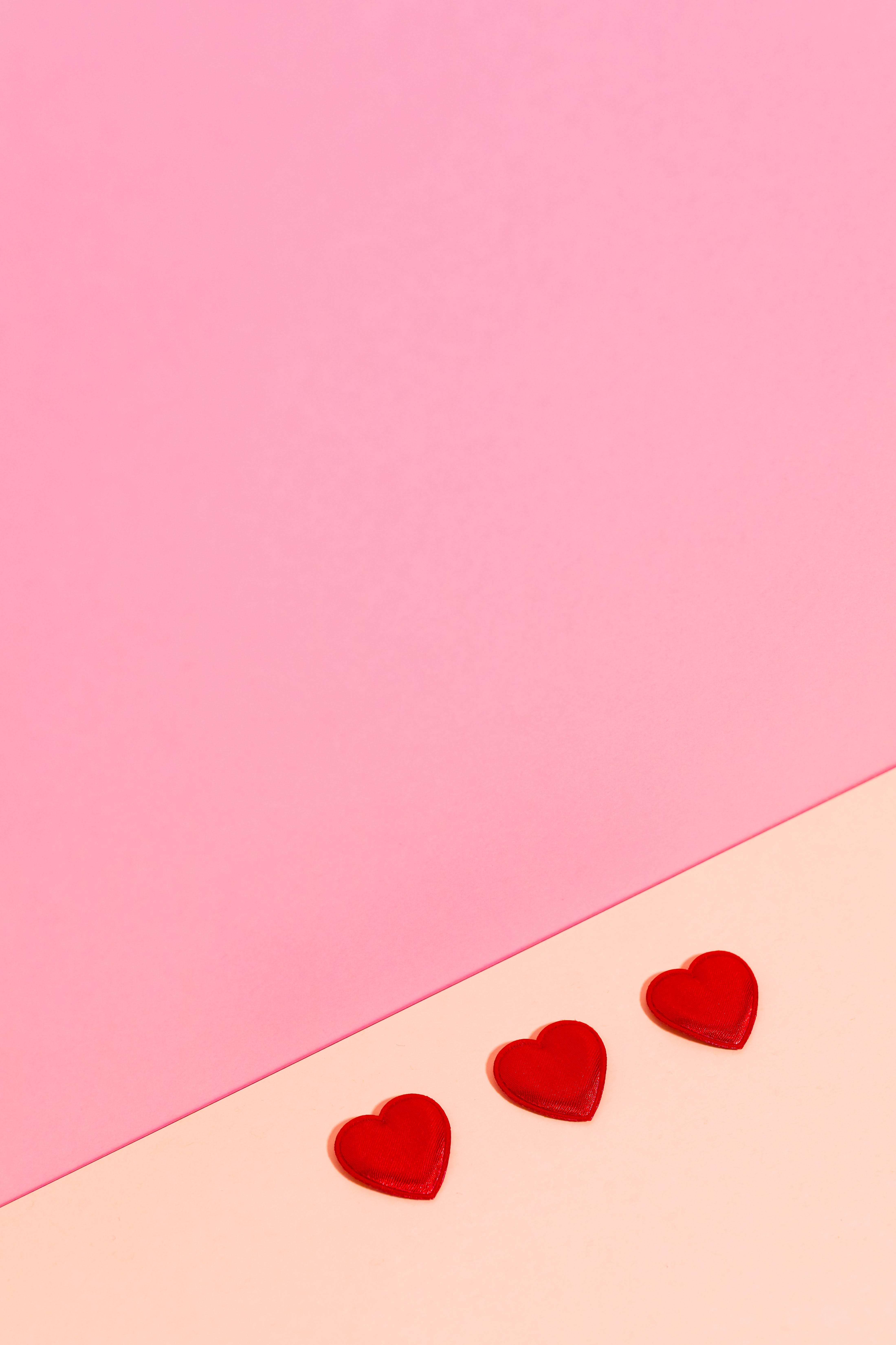  Herz Hintergrundbild 4399x6598. Kostenloses Foto zum Thema: design, herz, hintergrund, kunst, liebe, pink, romantik, studio, valentin, wallpaper