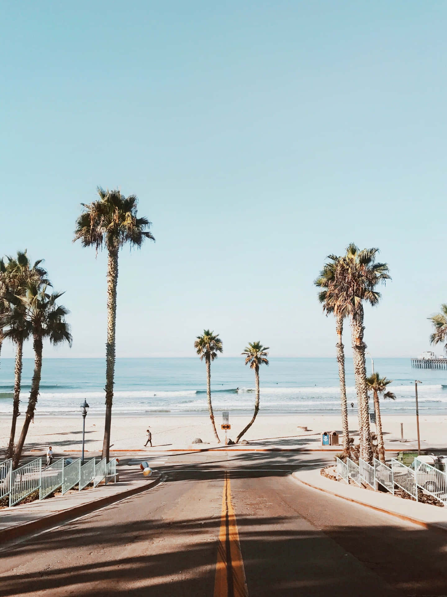  California Hintergrundbild 1440x1920. Download Enjoy the stunning California Aesthetic with its beautiful beaches, rolling hills and stunning sunsets. Wallpaper