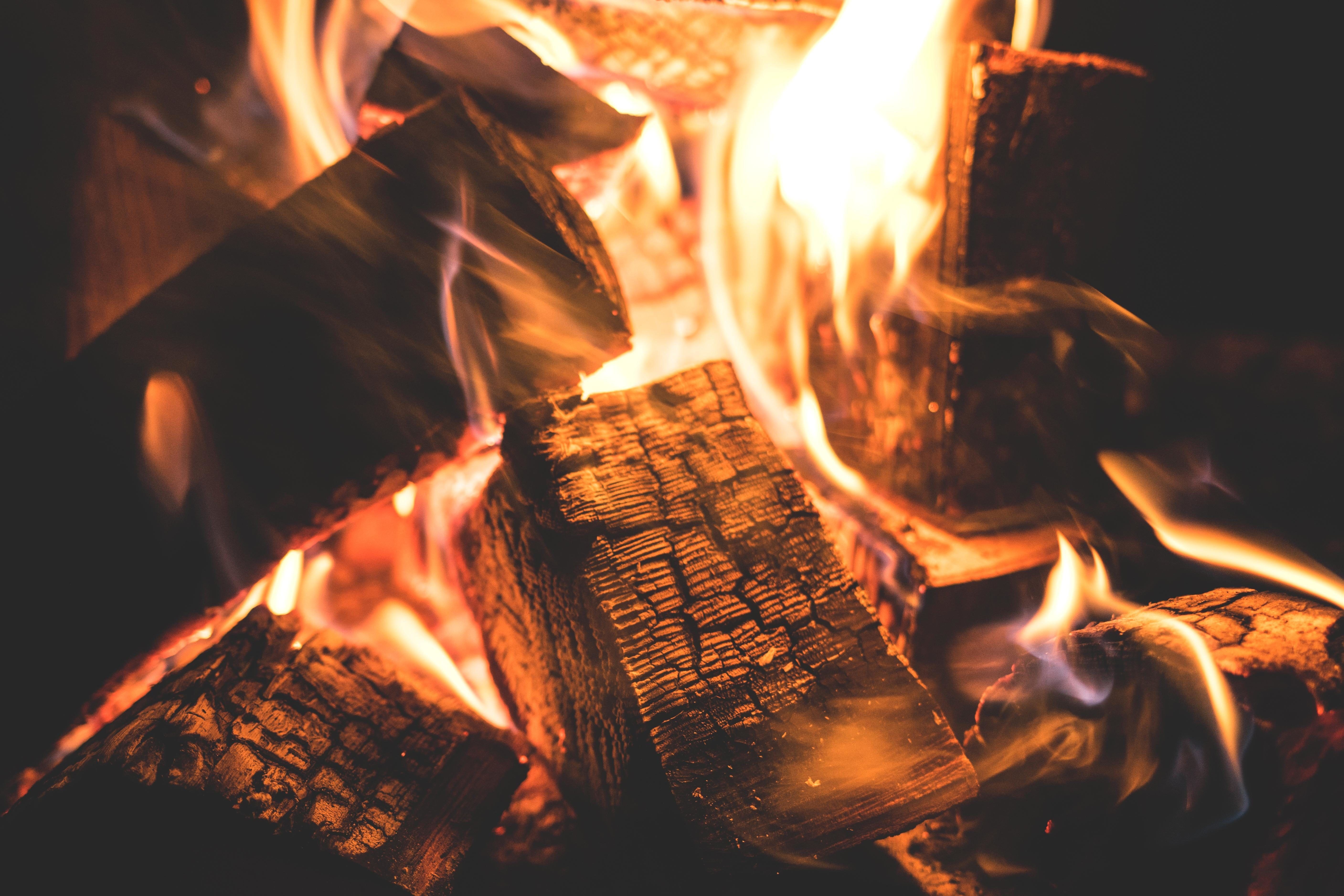  Kaminfeuer Hintergrundbild 5629x3753. Kostenlose Bild: Flamme, Wärme, Kamin, Feuer, brennen, Brennholz, verbrannt