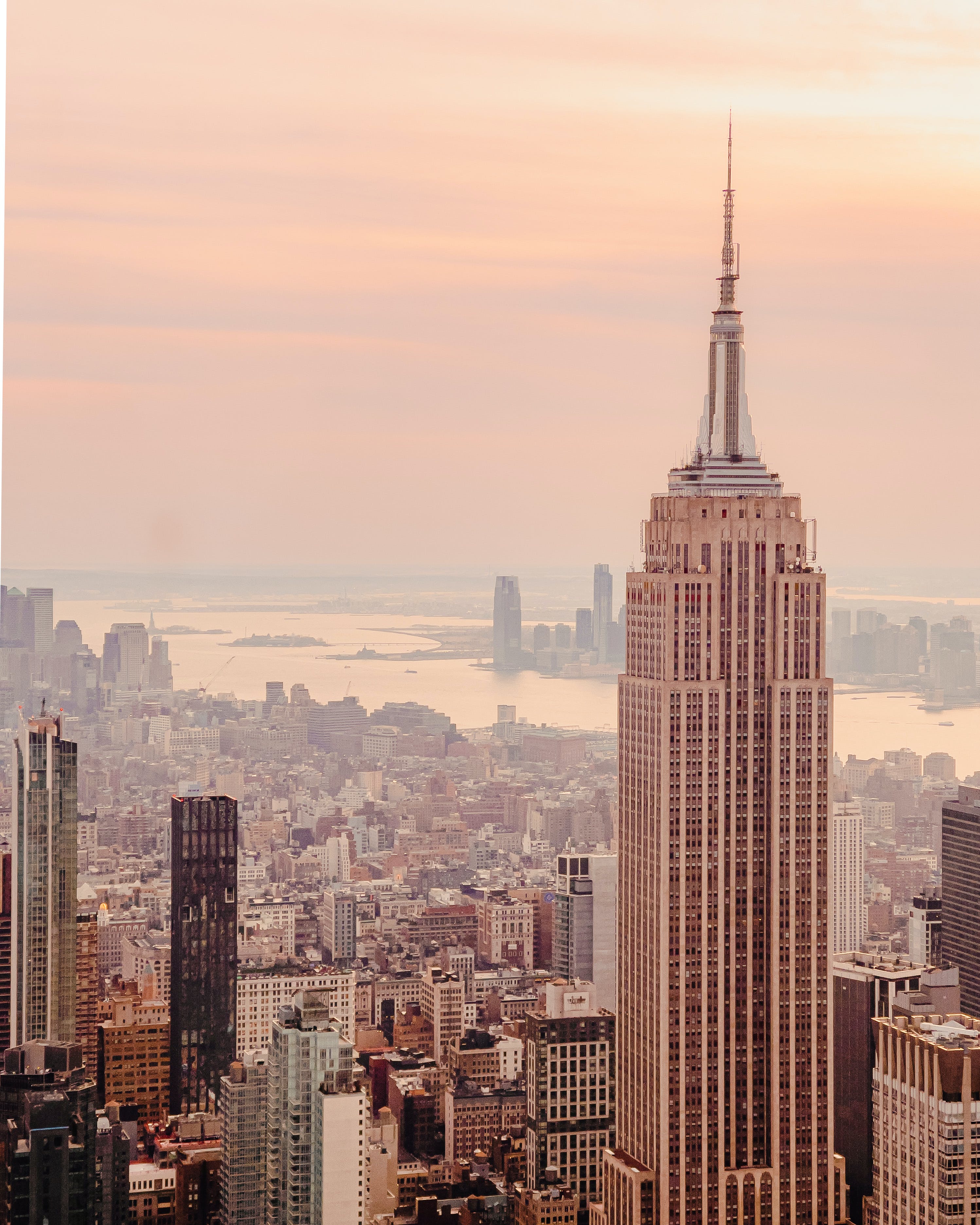 Empire State Hintergrundbild 2995x3744. The Empire State Building in New York City · Free