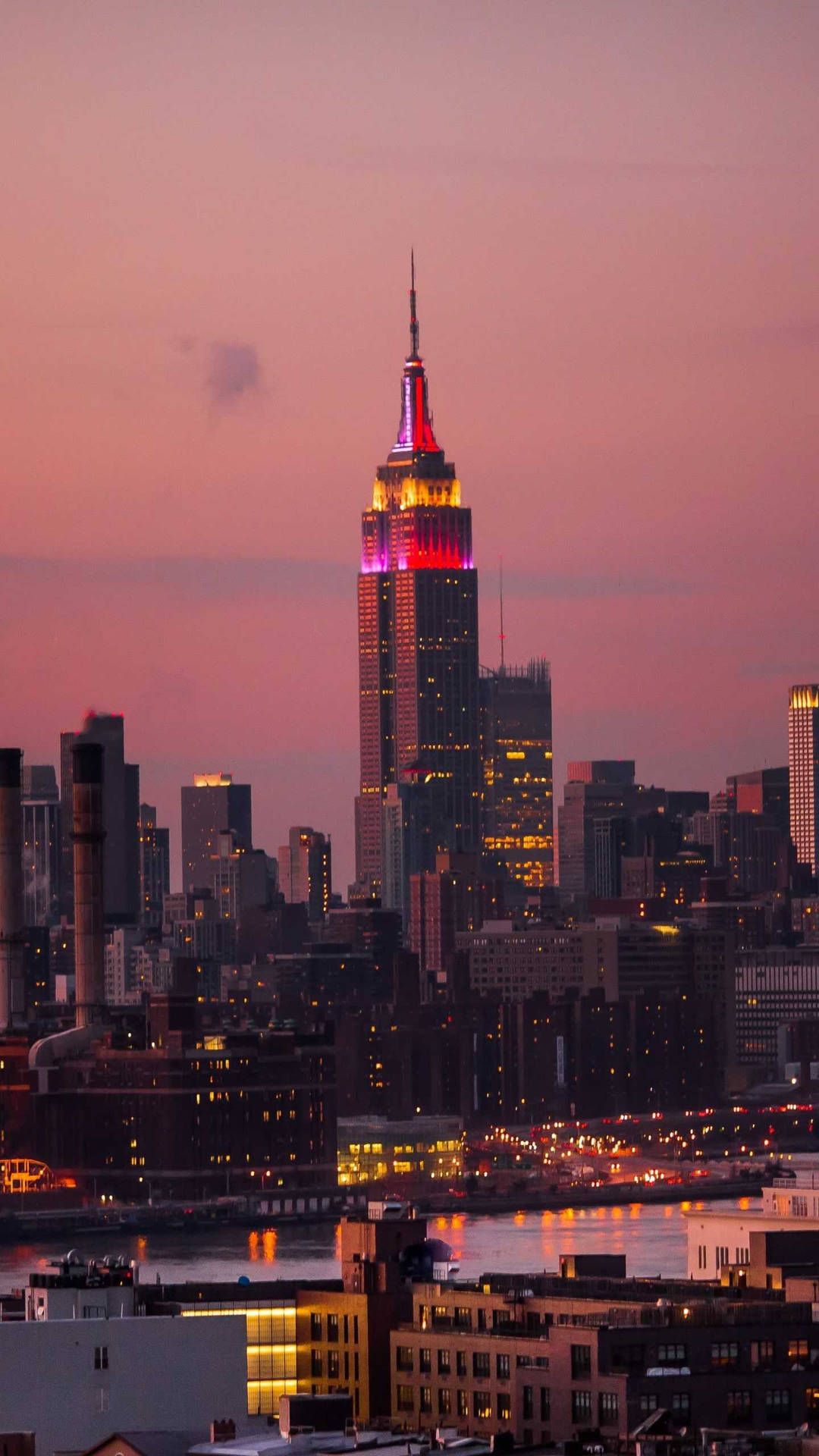  Empire State Hintergrundbild 1080x1920. Download Empire State Building In Pink Wallpaper