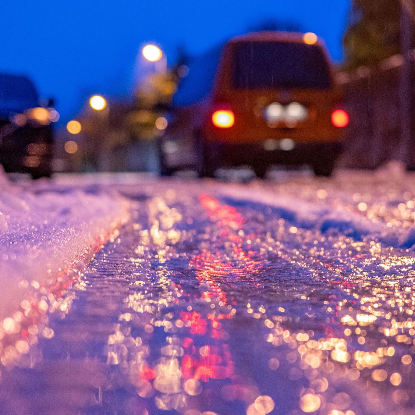 Winterliche Hintergrundbild 1362x1362. Wintereinbruch: Schnee und Glätte führen zu Unfällen