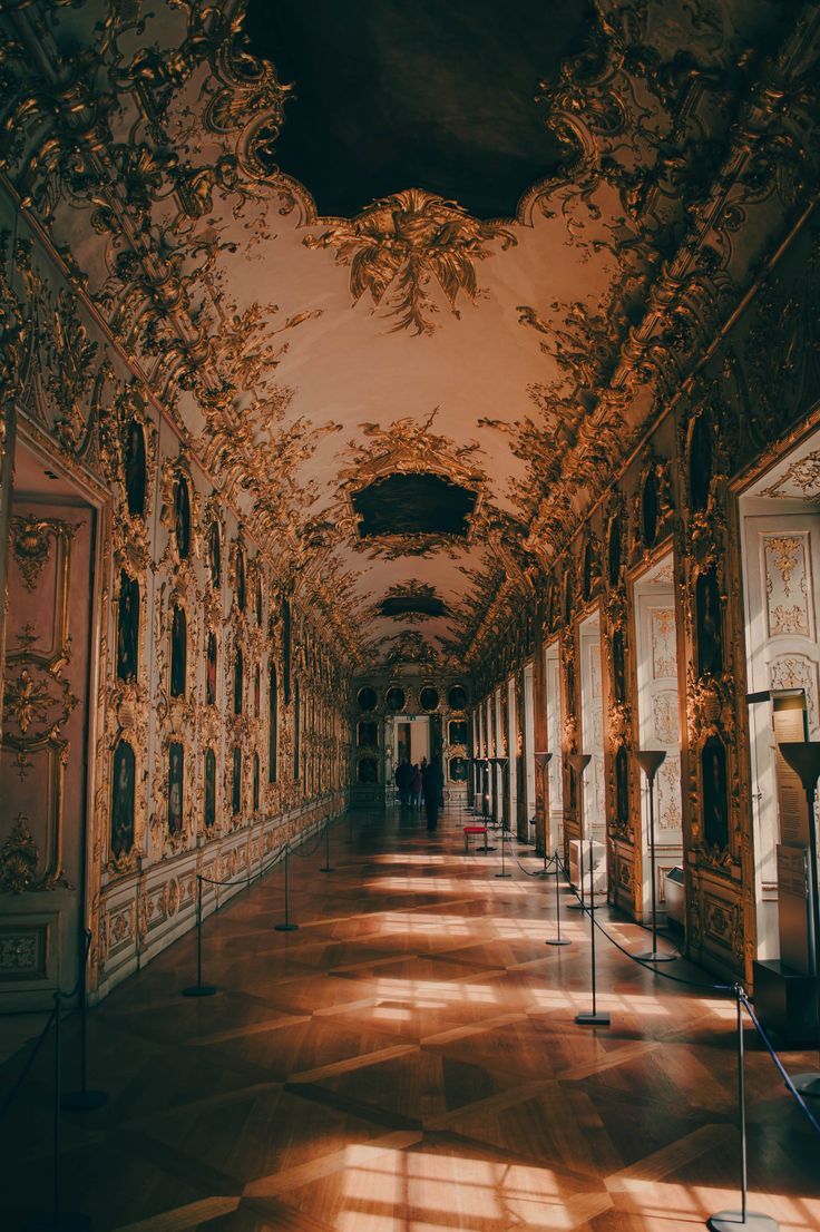  München Hintergrundbild 736x1106. Best Things To Do In Munich, Germany. Travel photography, Travel aesthetic, Aesthetic picture