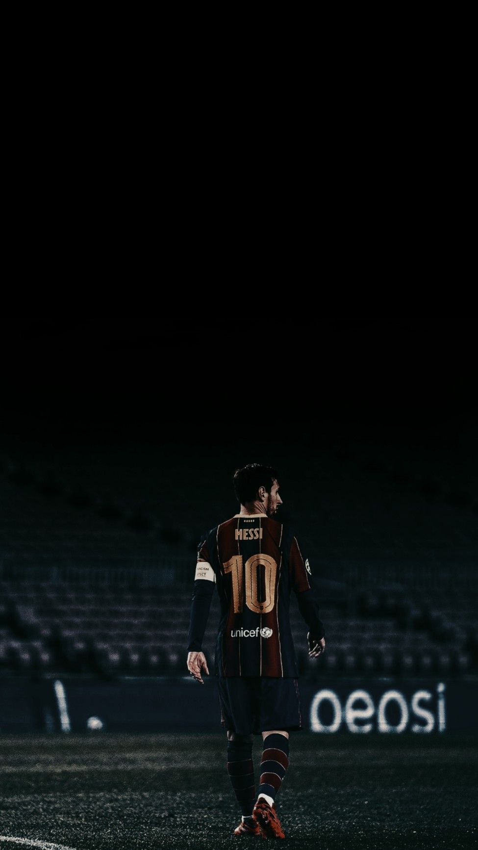  Leo Messi Hintergrundbild 975x1732. Adorn Your Space with Wallpaper 3
