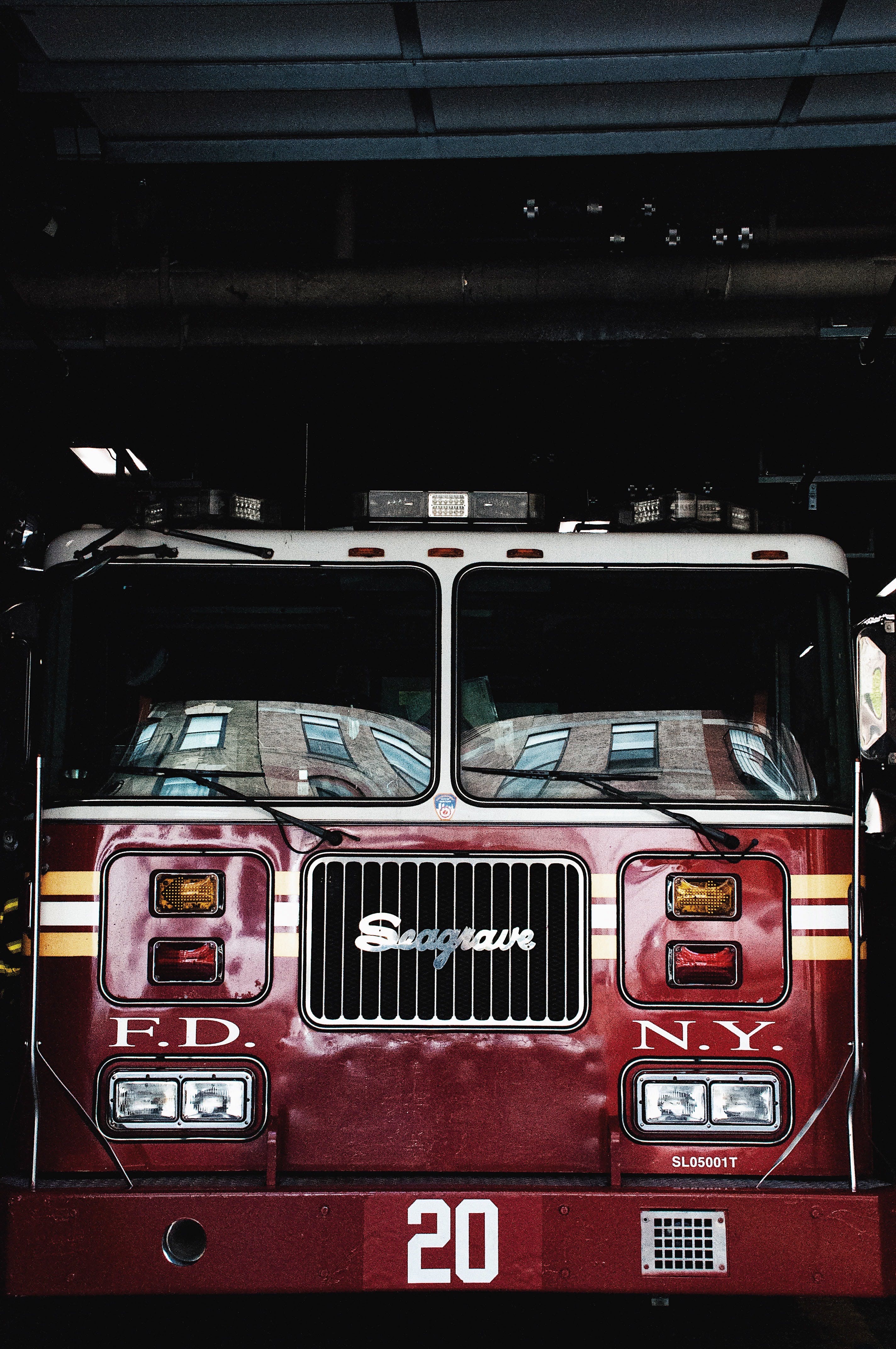  Magirus Hintergrundbild 2848x4288. Feuerwehrauto Bilder Und Fotos · Kostenlos Downloaden · Stock Fotos