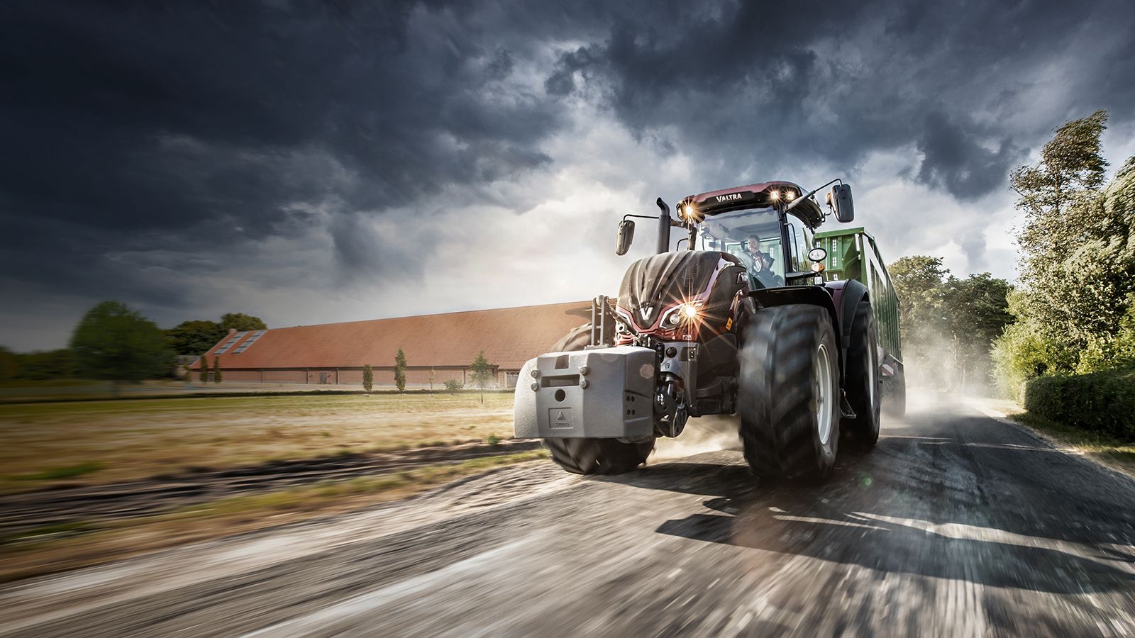  Trecker Hintergrundbild 1600x900. Traktoren. VALTRA 405 PS. Landwirtschaft, Forst, Kommunal, Flughafen, Militär, Weinbau, Obstbau, Sonderkulturen