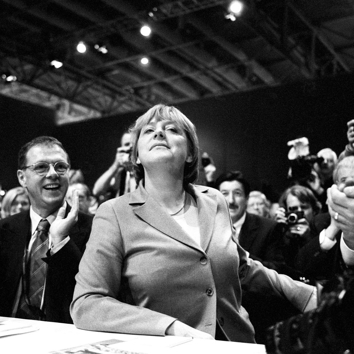  Angela Merkel Hintergrundbild 1200x1200. A First Look at Angela Merkel's Legacy: The Era of Missed Opportunities
