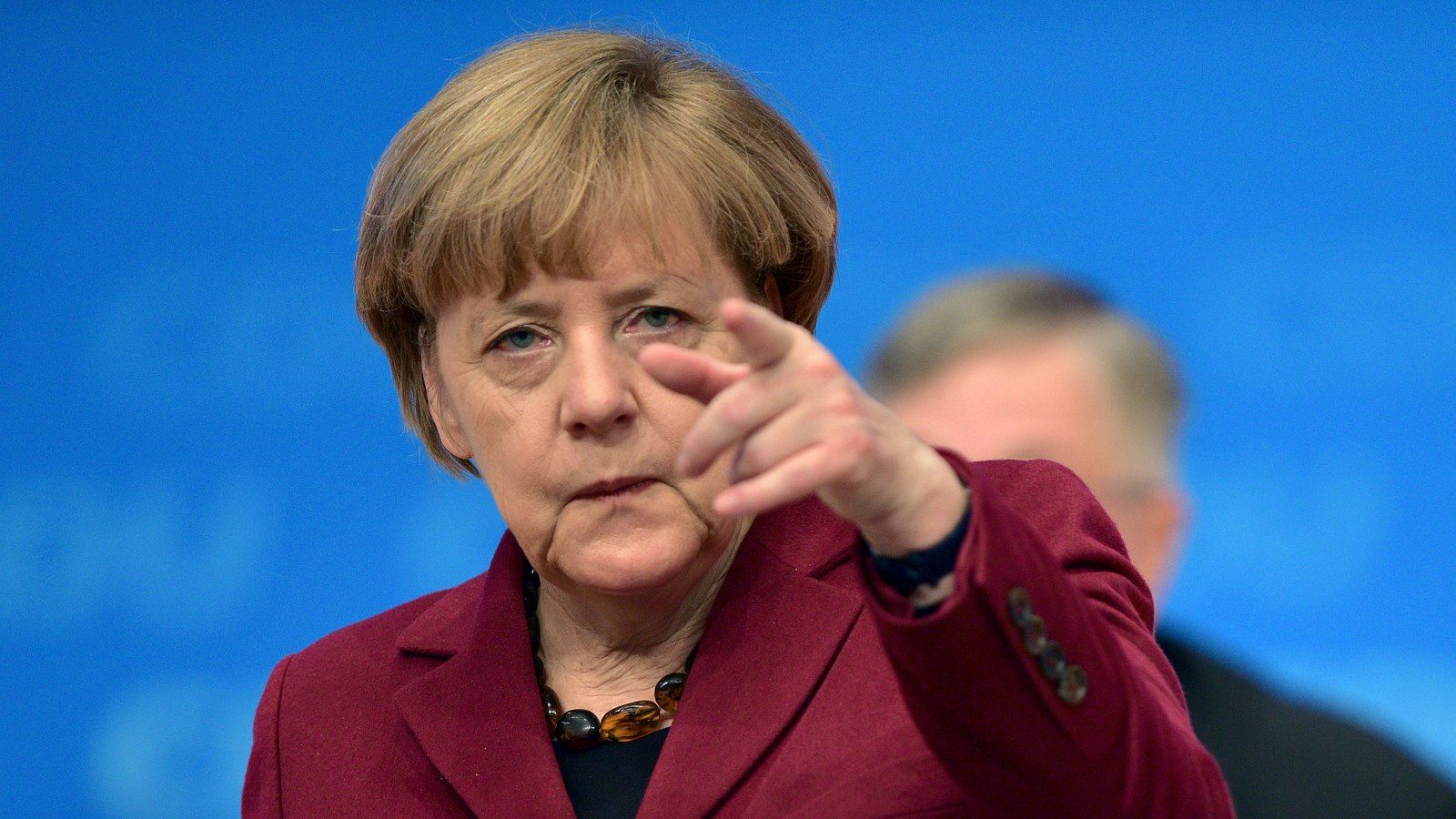  Angela Merkel Hintergrundbild 1600x900. Angela Merkel: Sie kann ihre Traurigkeit nicht länger verbergen