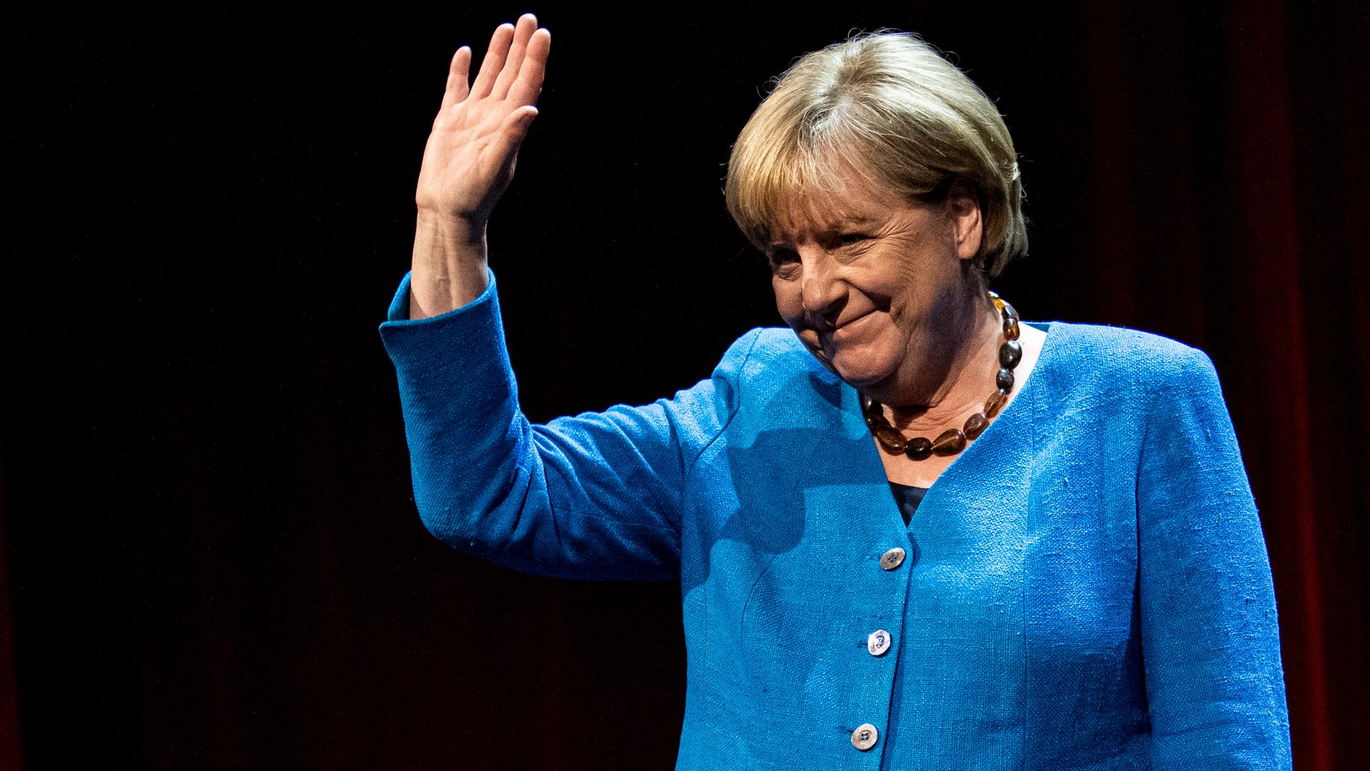  Angela Merkel Hintergrundbild 1920x1080. Auftritt von Angela Merkel gelaunt, aber ohne Entschuldigung