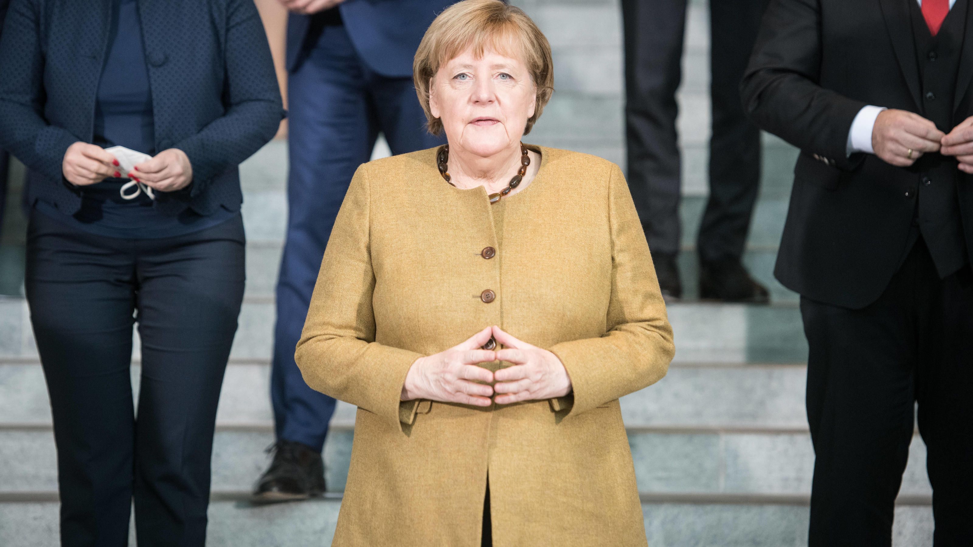  Angela Merkel Hintergrundbild 3200x1800. Angela Merkel: Wie vertreibt sich die ehemalige Kanzlerin ihren Ruhestand?